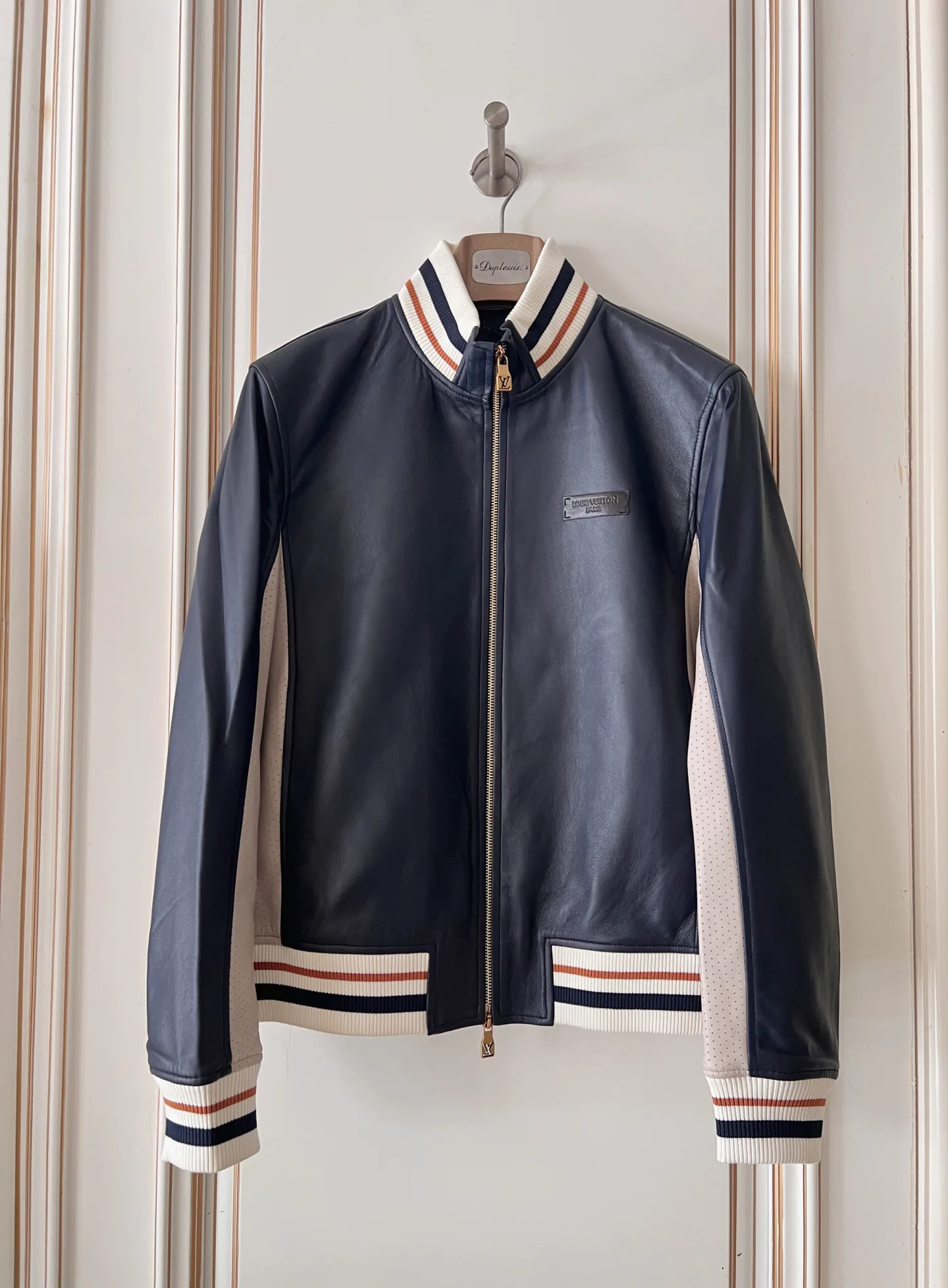 Women's Leather Jackets And Sheepskin Coats LOUIS VUITTON 18409021