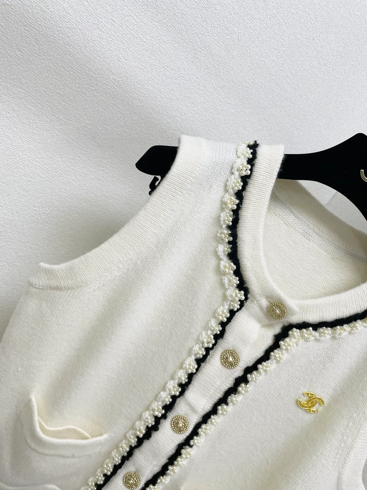 Women's Vests CHANEL 17696374