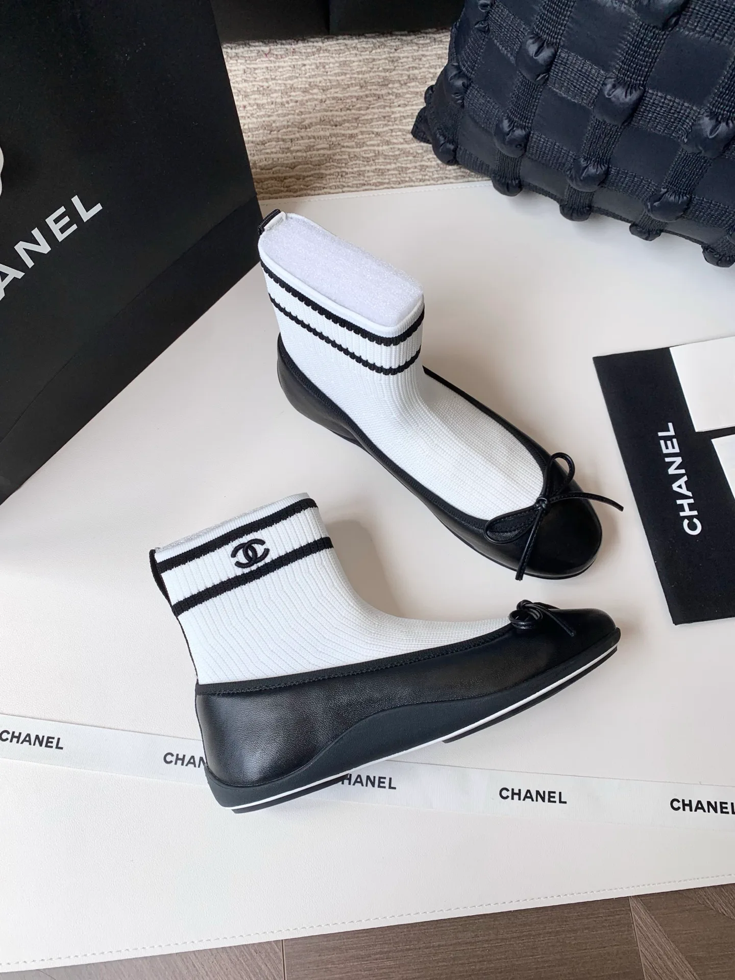 Women's Ballet Flats CHANEL 17989917