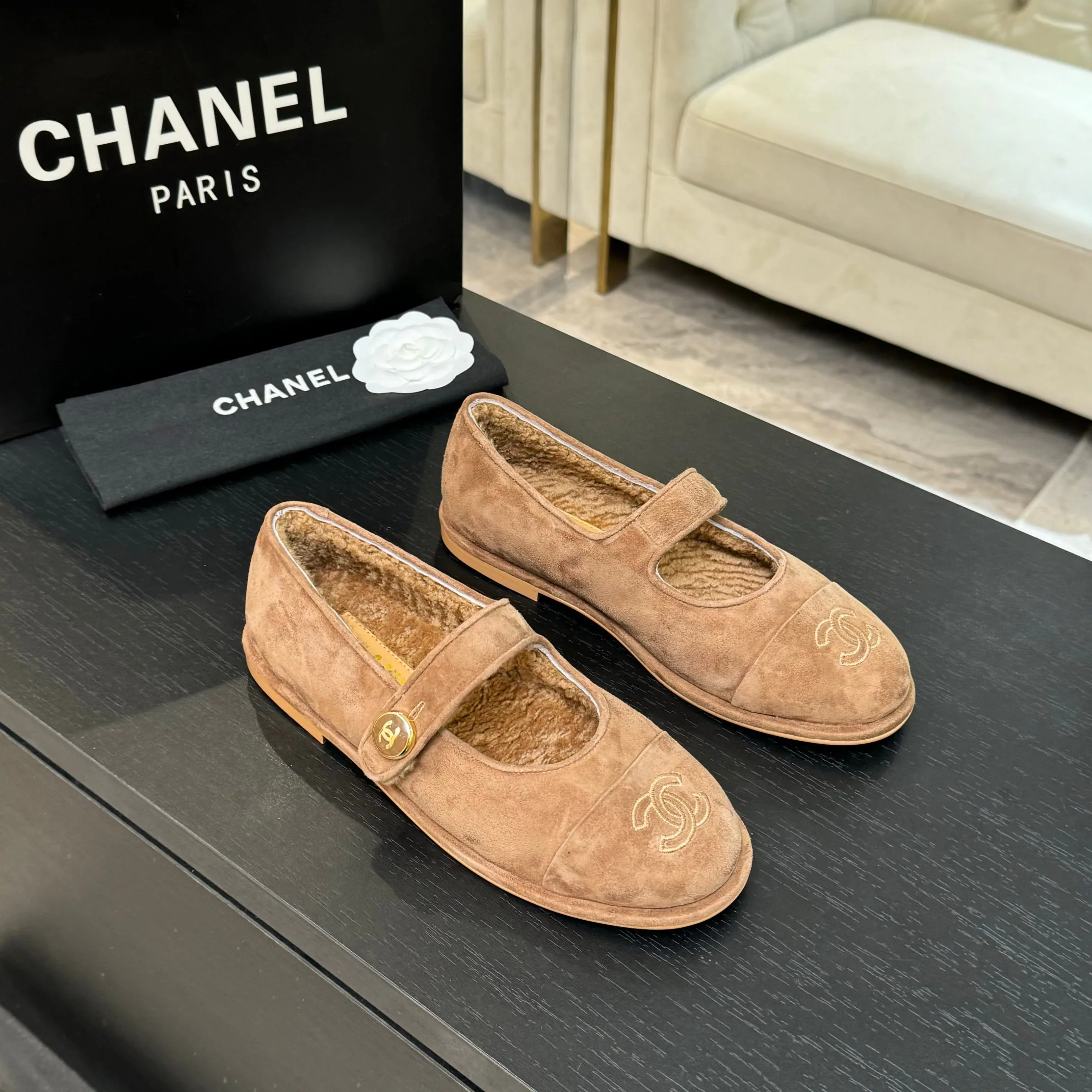Women's Heels CHANEL 18216492
