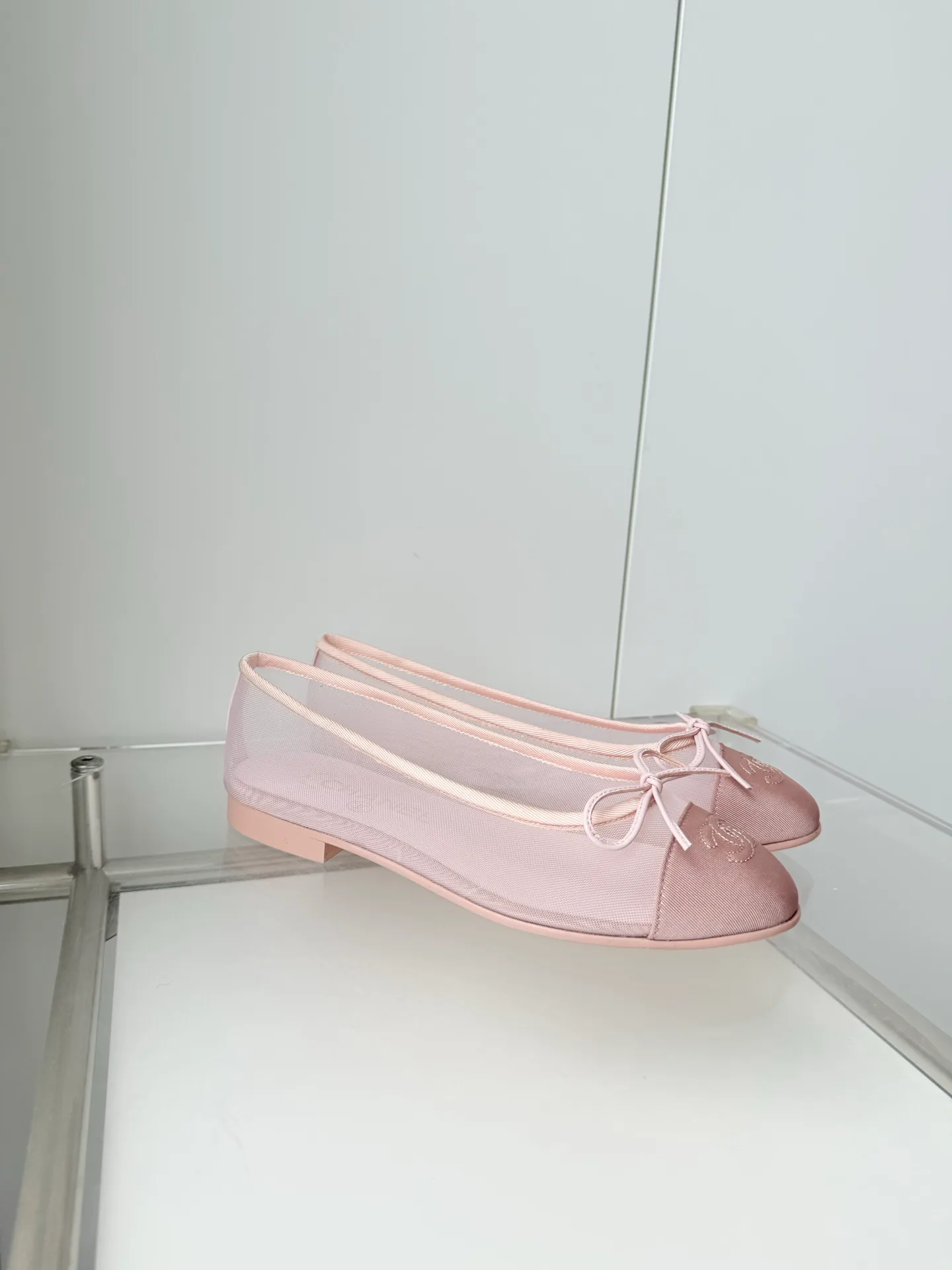 Women's Ballet Flats CHANEL 18120827