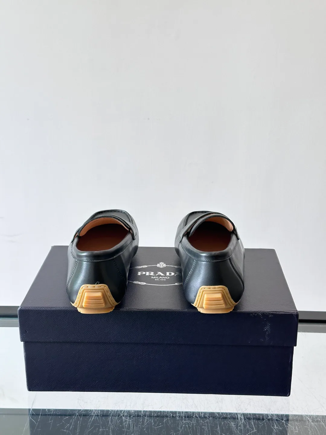 Men's Loafers And Dress Shoes PRADA 17447557