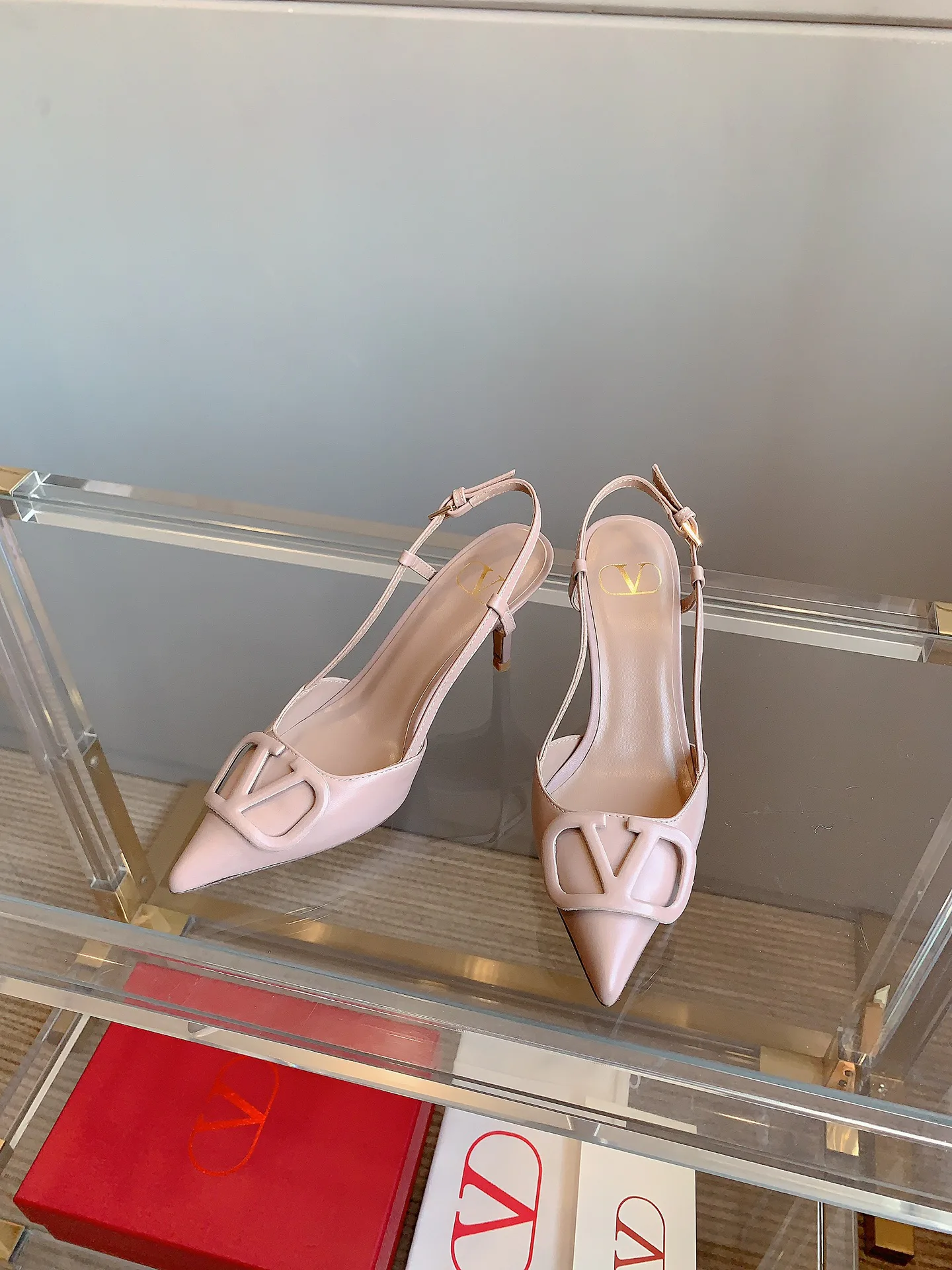 Women's Heels VALENTINO 17854408