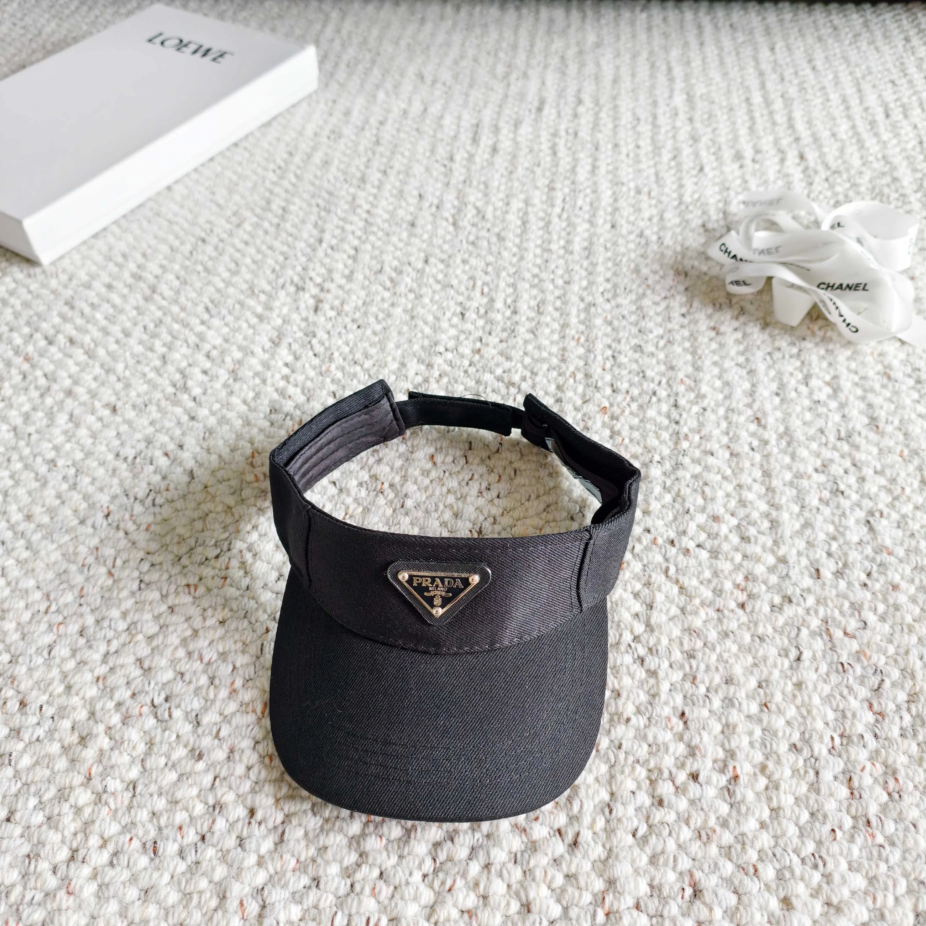 Hats PRADA 17498305