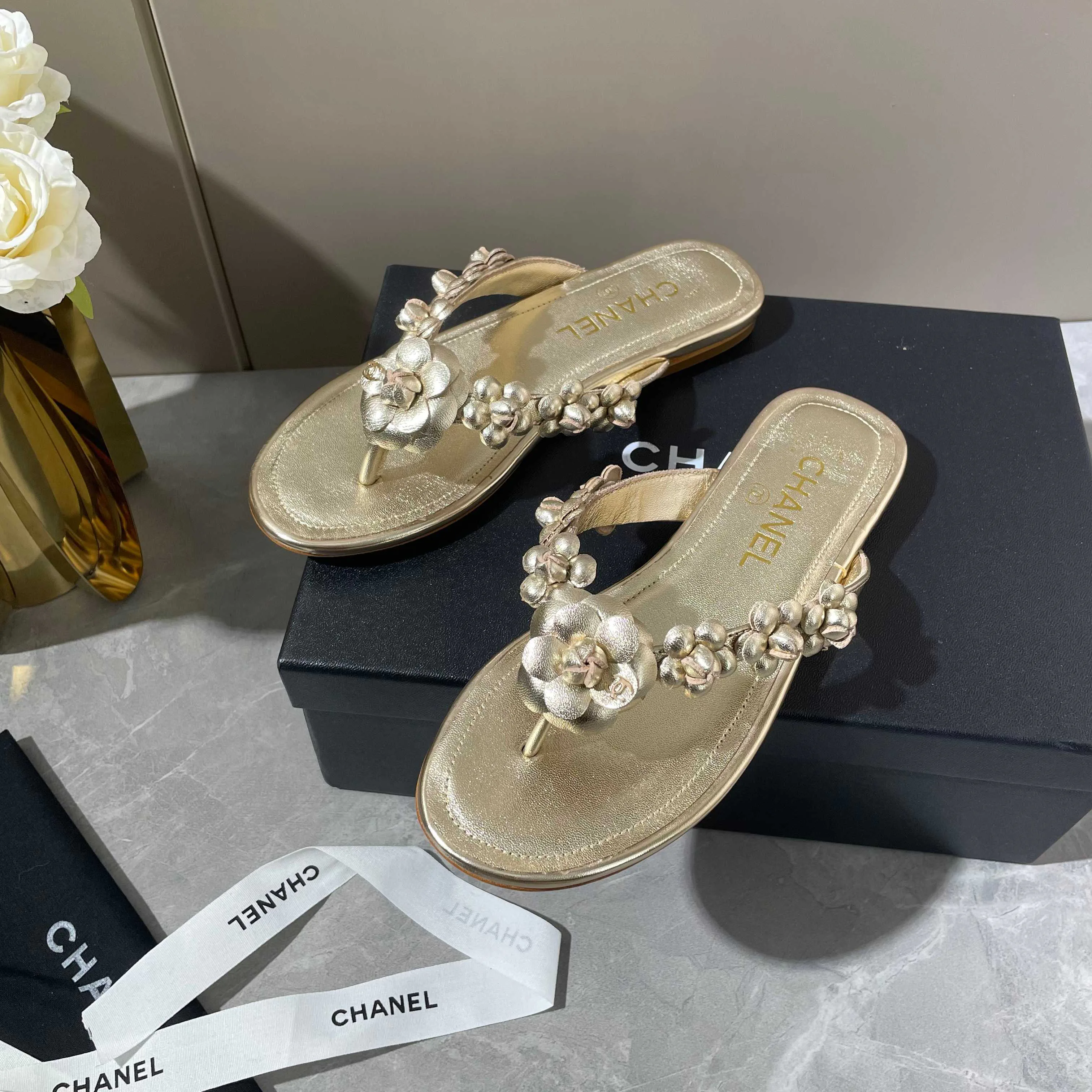 Women's Flip-Flops CHANEL 17947069