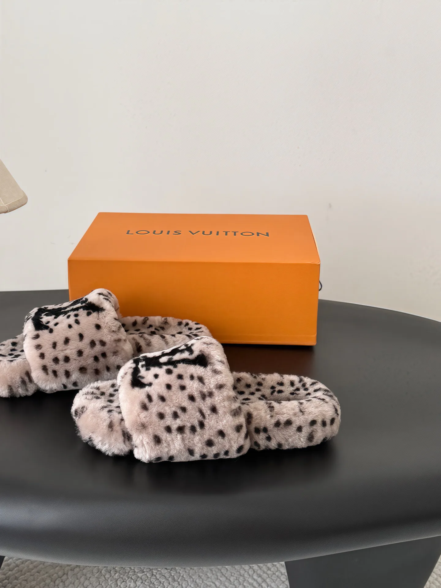 Women's Slippers LOUIS VUITTON 18053845