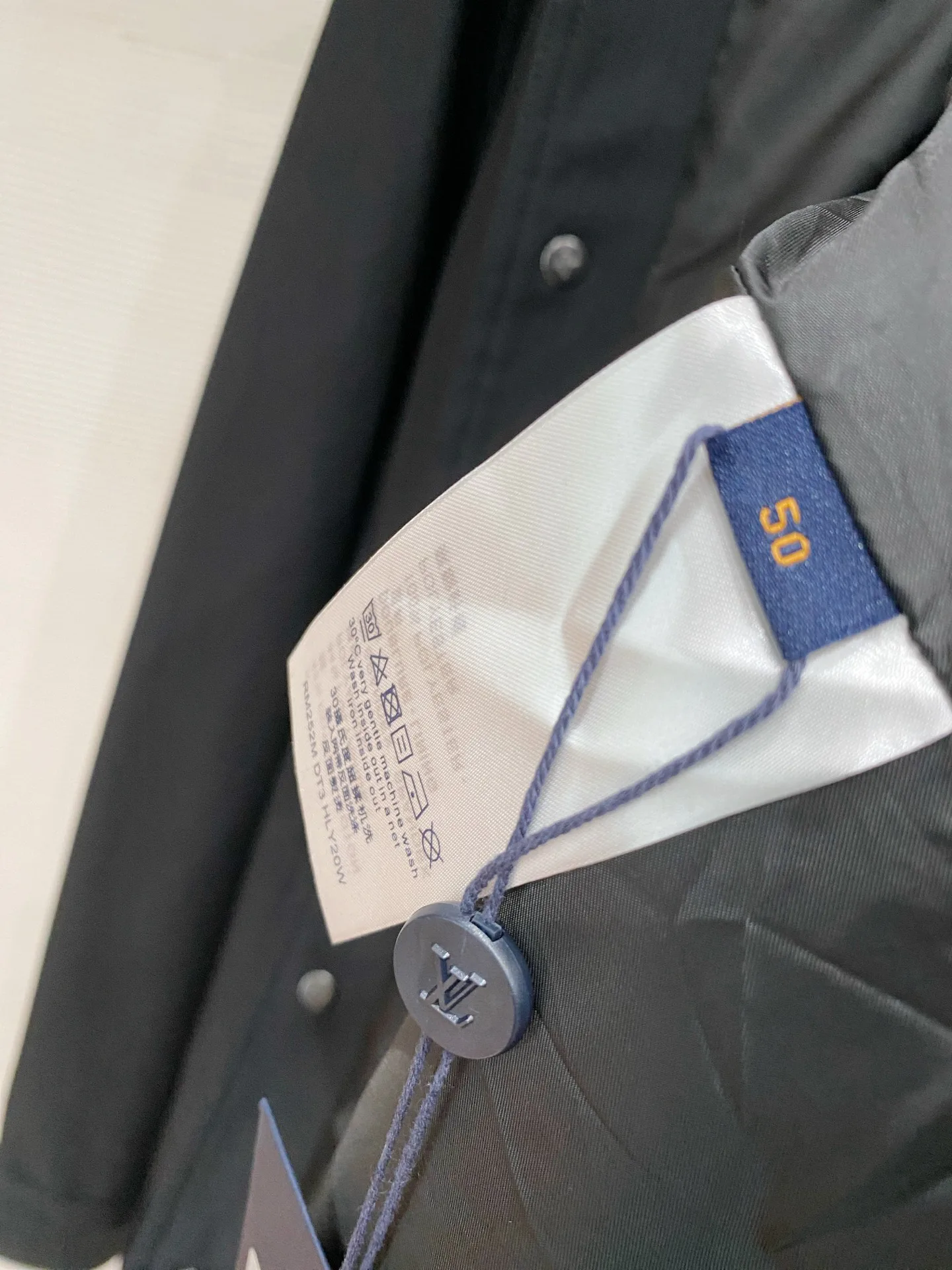 Men's Jackets And Down Jackets LOUIS VUITTON 17993480
