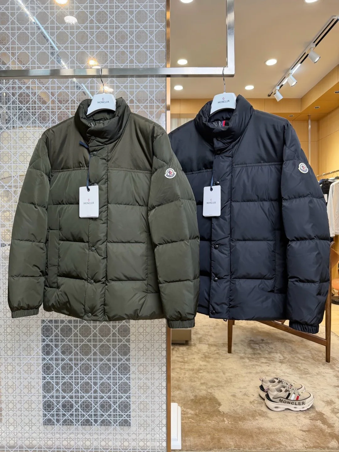 Men's Jackets And Down Jackets MONCLER 18461306