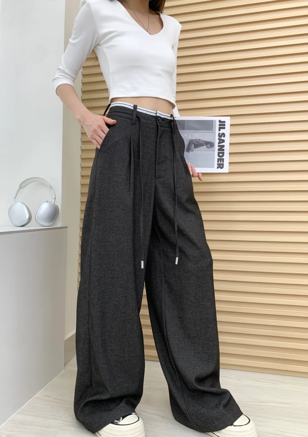 Women's Trousers MAISON MARGIELA 18199283