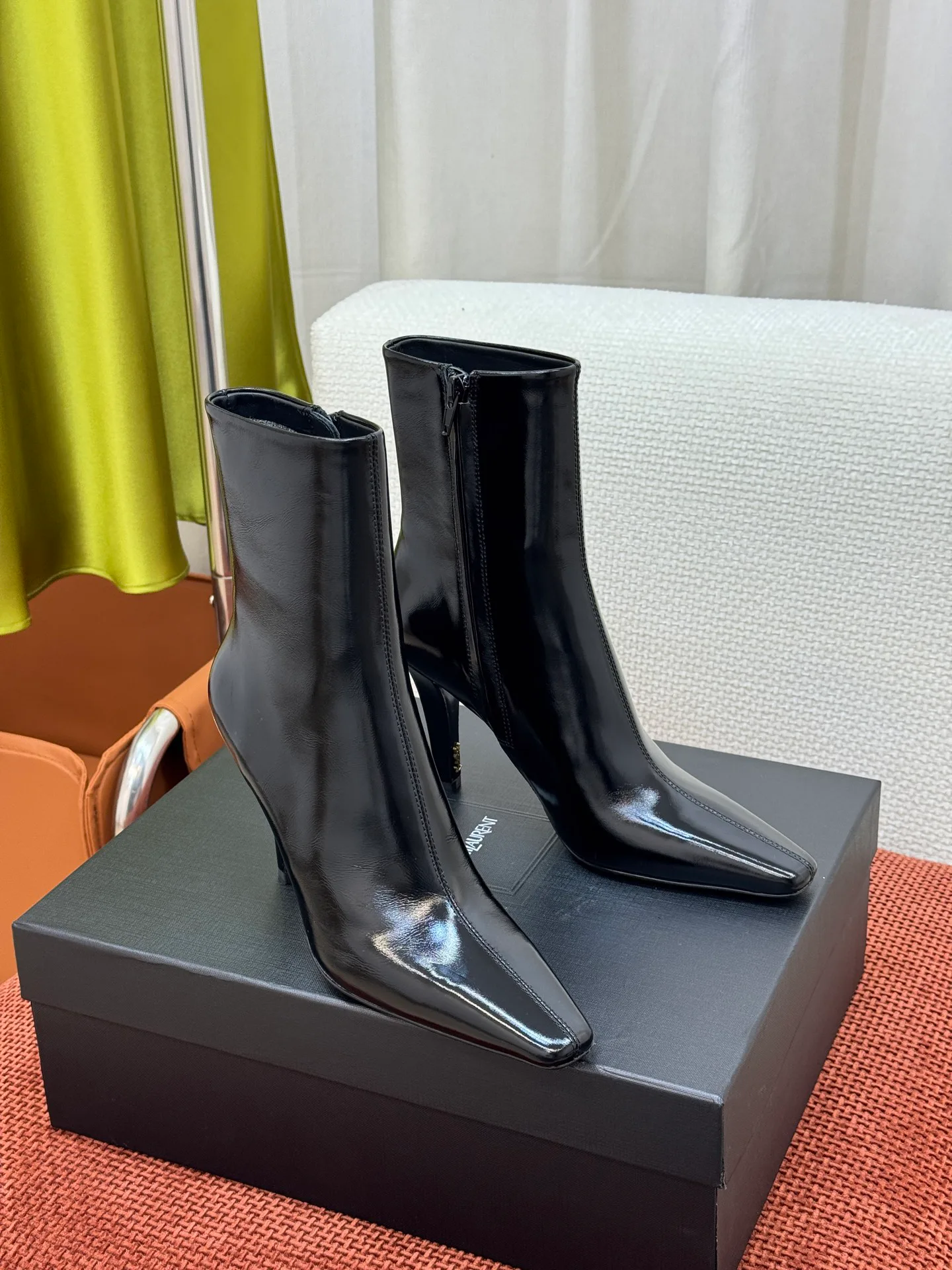 Women's Booties SAINT LAURENT 18493758