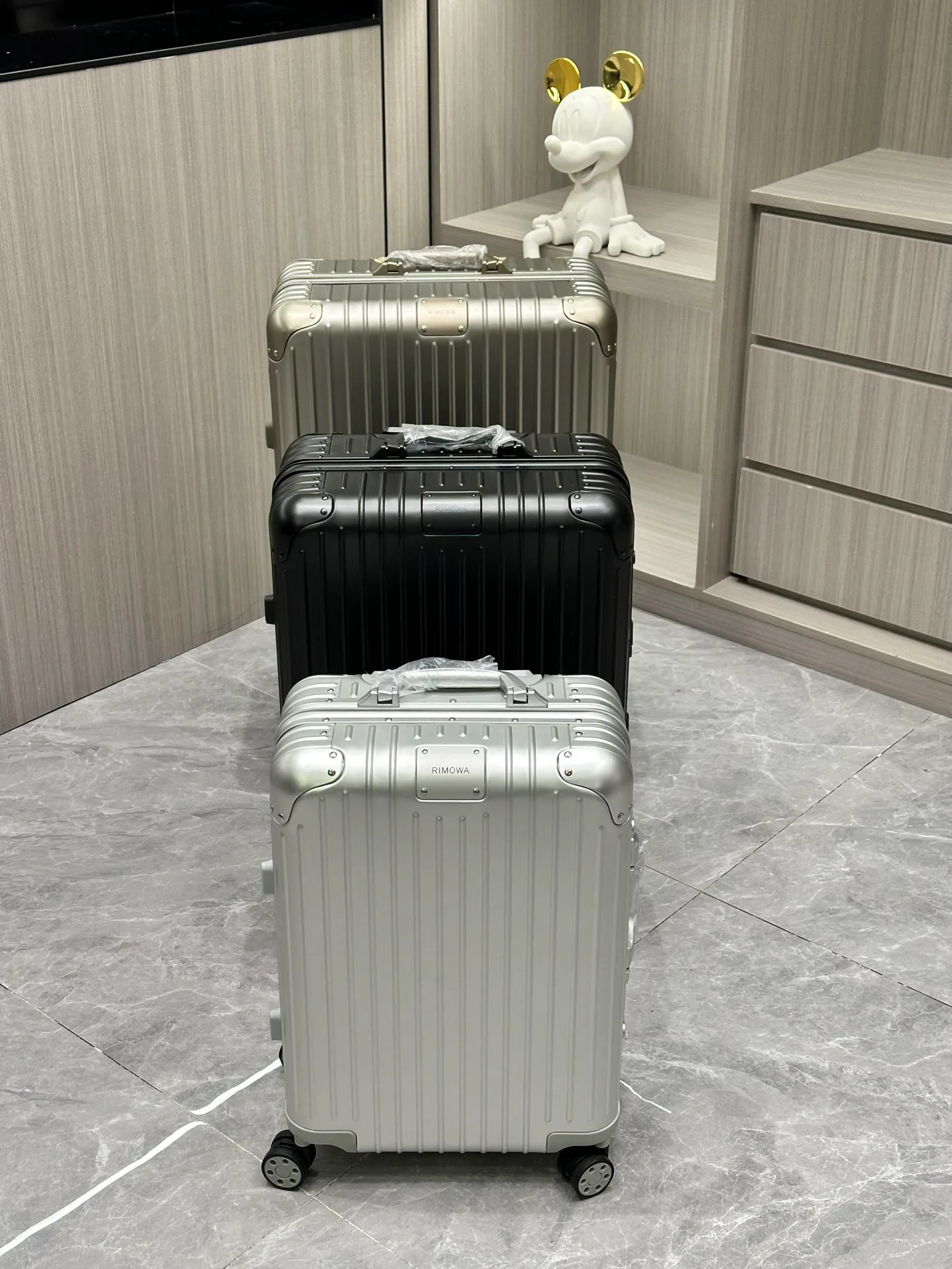 Suitcases RIMOWA 17365970