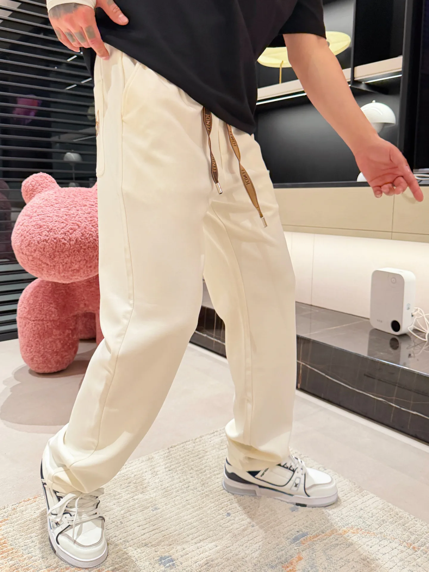 Men's Trousers FENDI 18499710