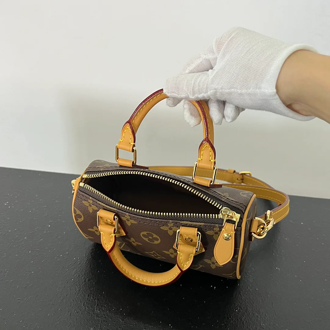 Классические Сумки Женские Louis Vuitton 18575219