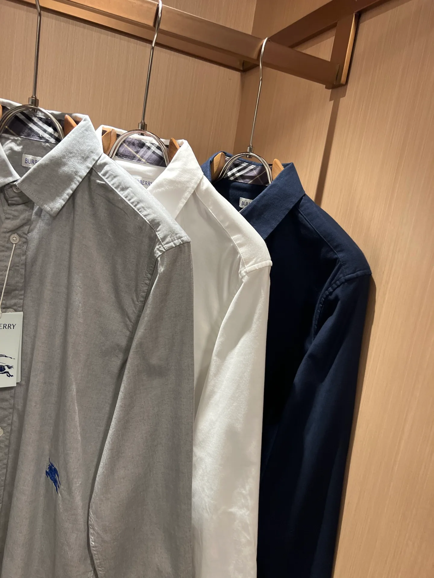 Men's Shirts BURBERRY 18395746
