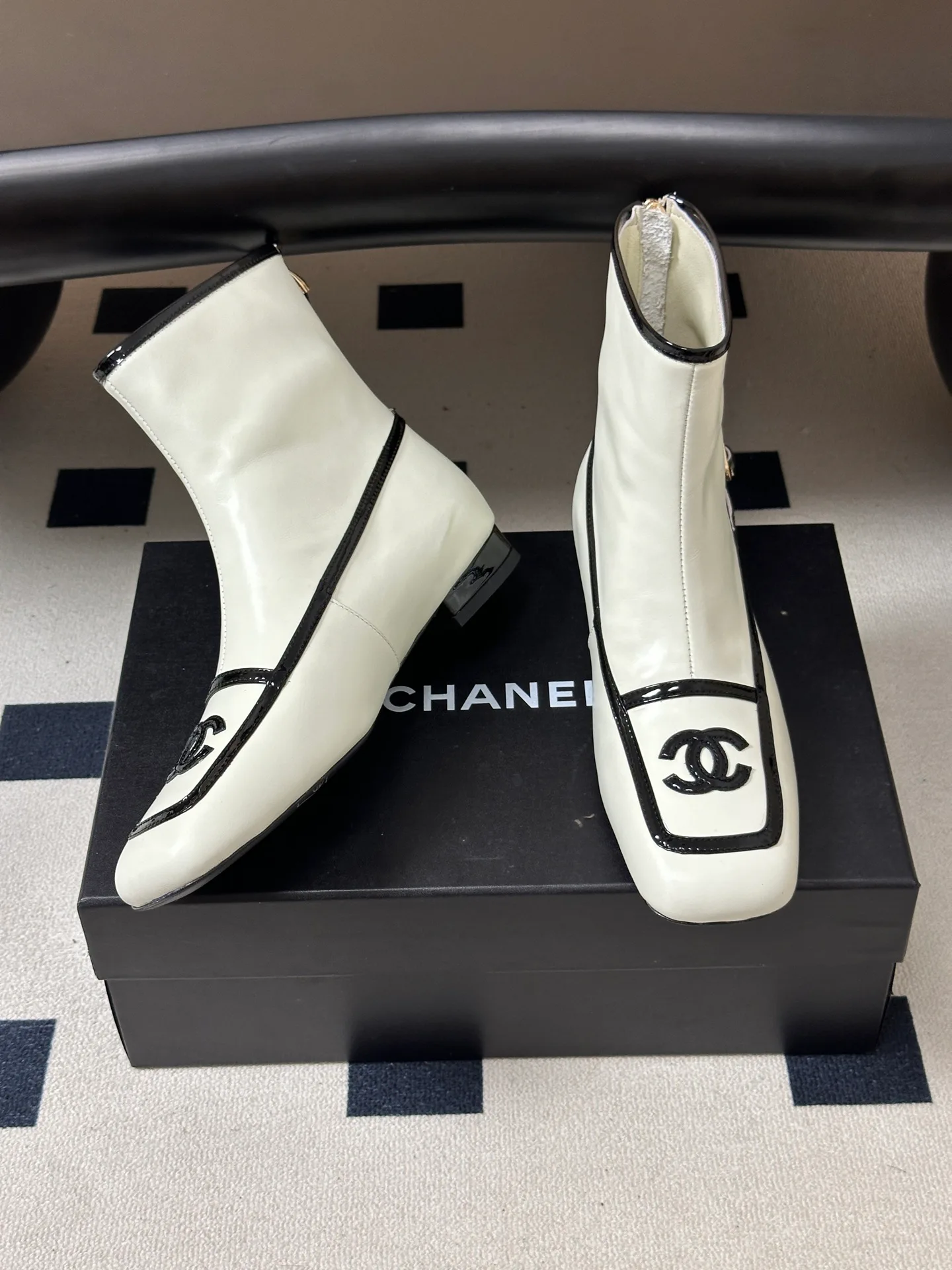 Women's Booties CHANEL 18041901
