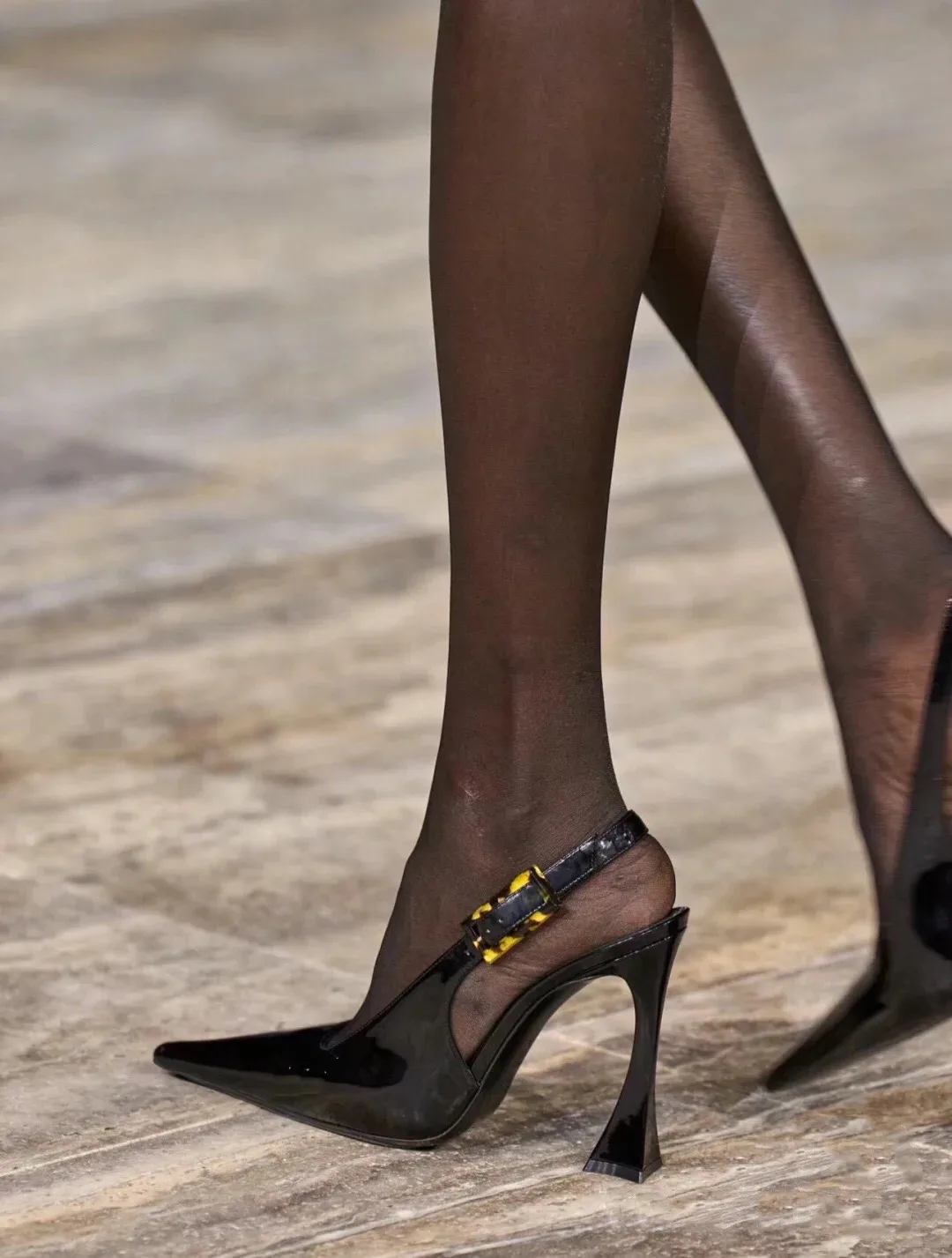 Women's Heels SAINT LAURENT 17431954