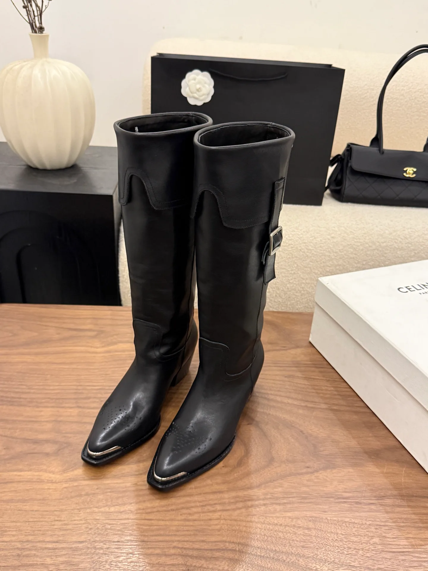 Women's Boots CELINE 18442318