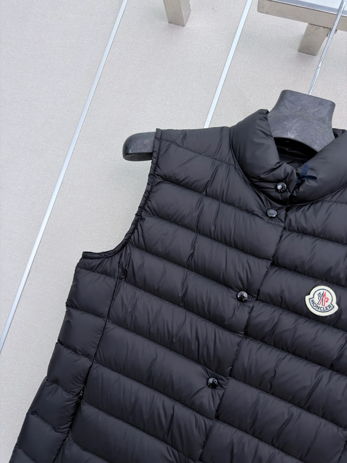 Women's Vests MONCLER 18108524