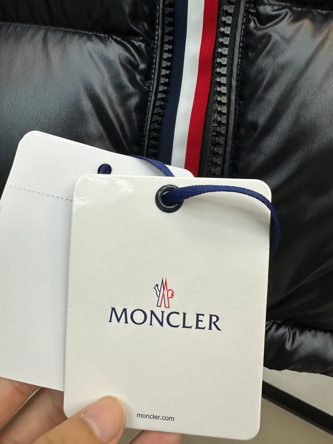Women's Jackets And Down Jackets MONCLER 17865417