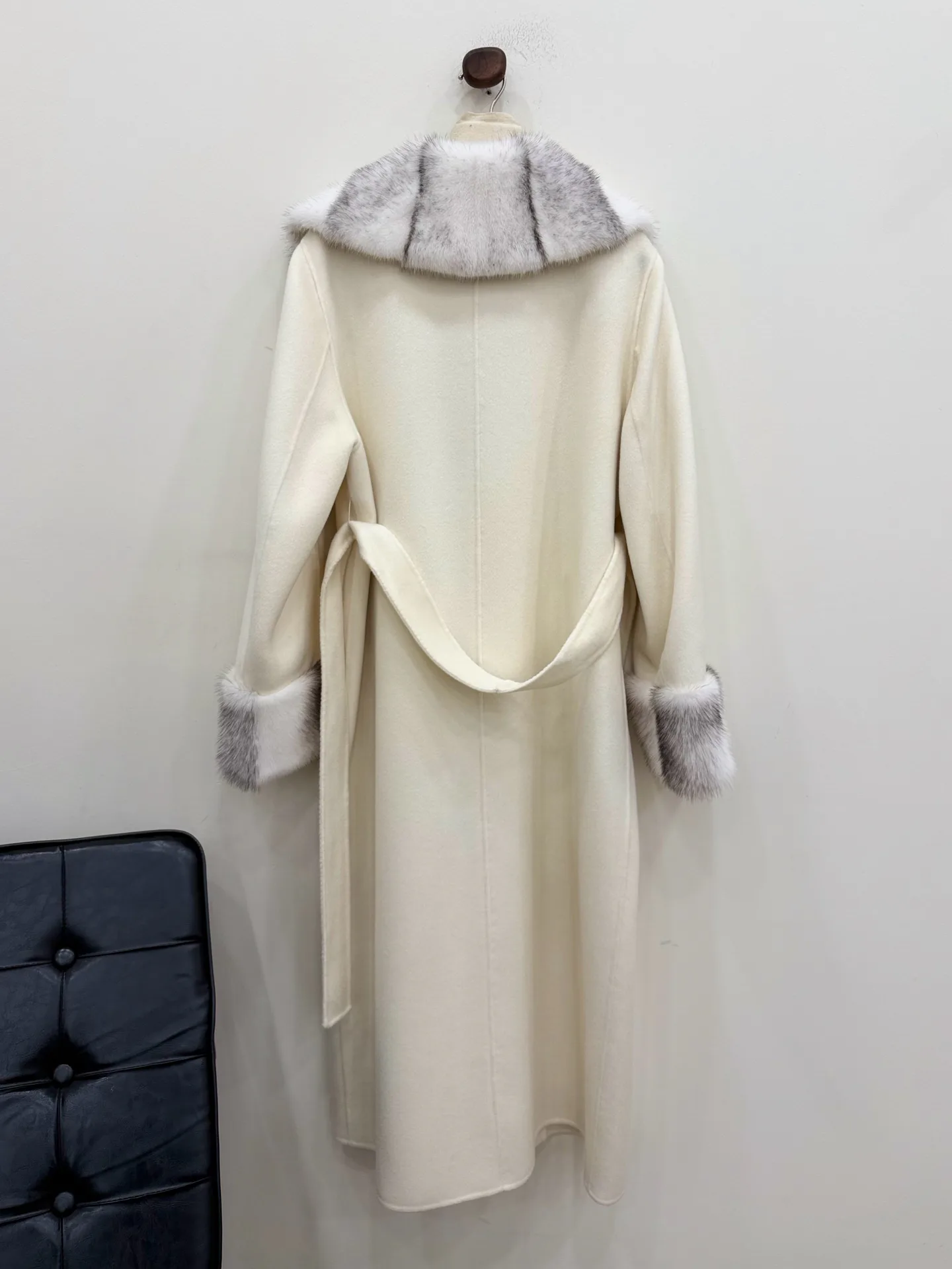 Women's Coats LORO PIANA 18326256
