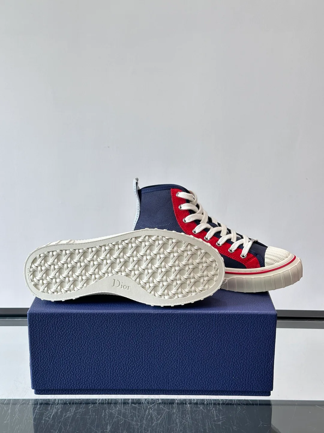 Women's Sneakers CHRISTIAN DIOR 18102146