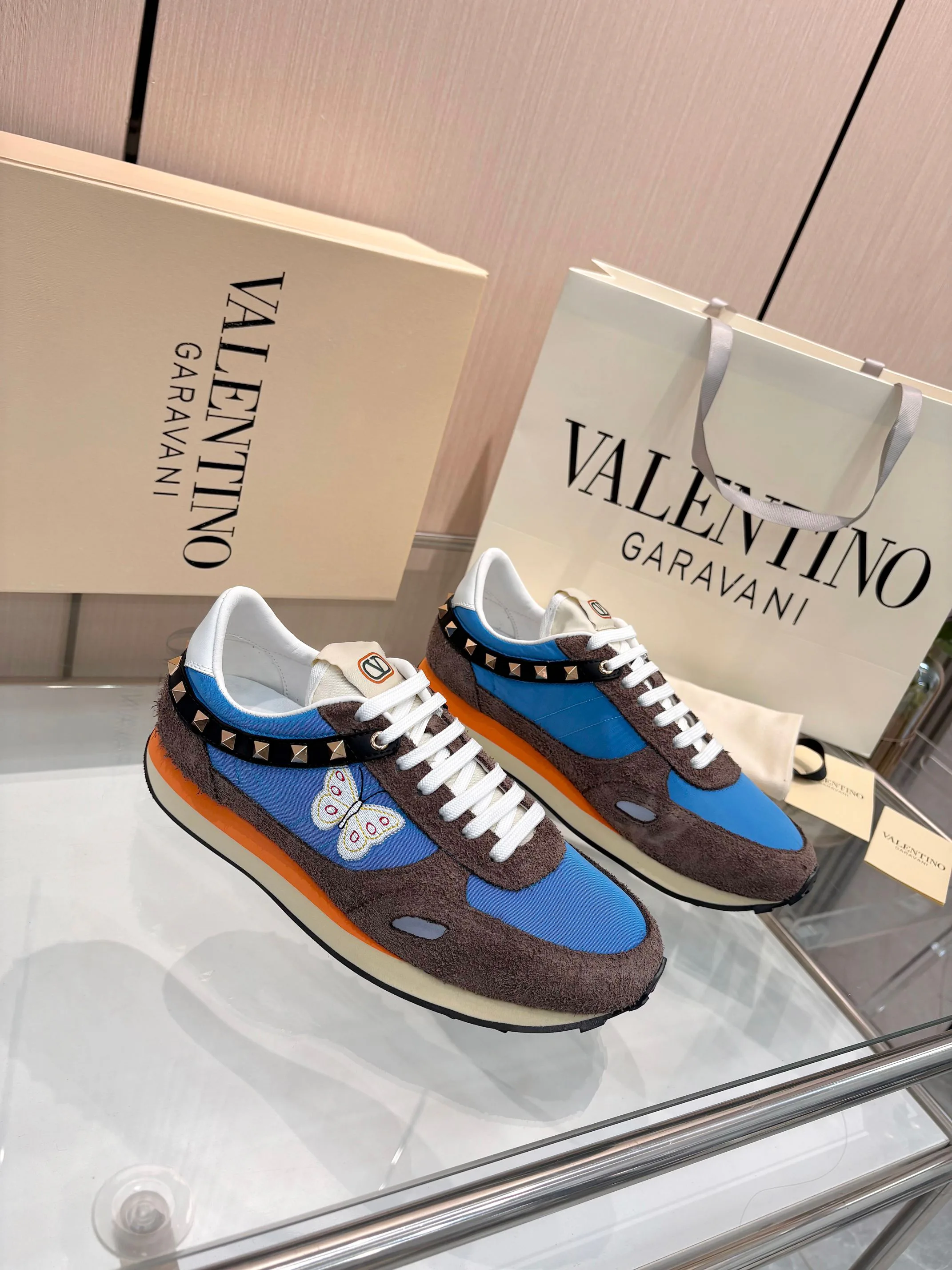 Women's Sneakers VALENTINO 17872799