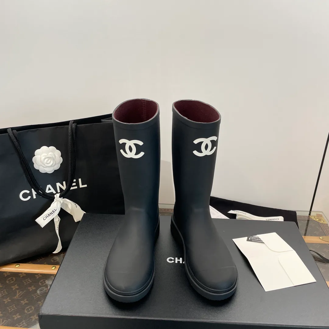 Women's Boots CHANEL 18409813