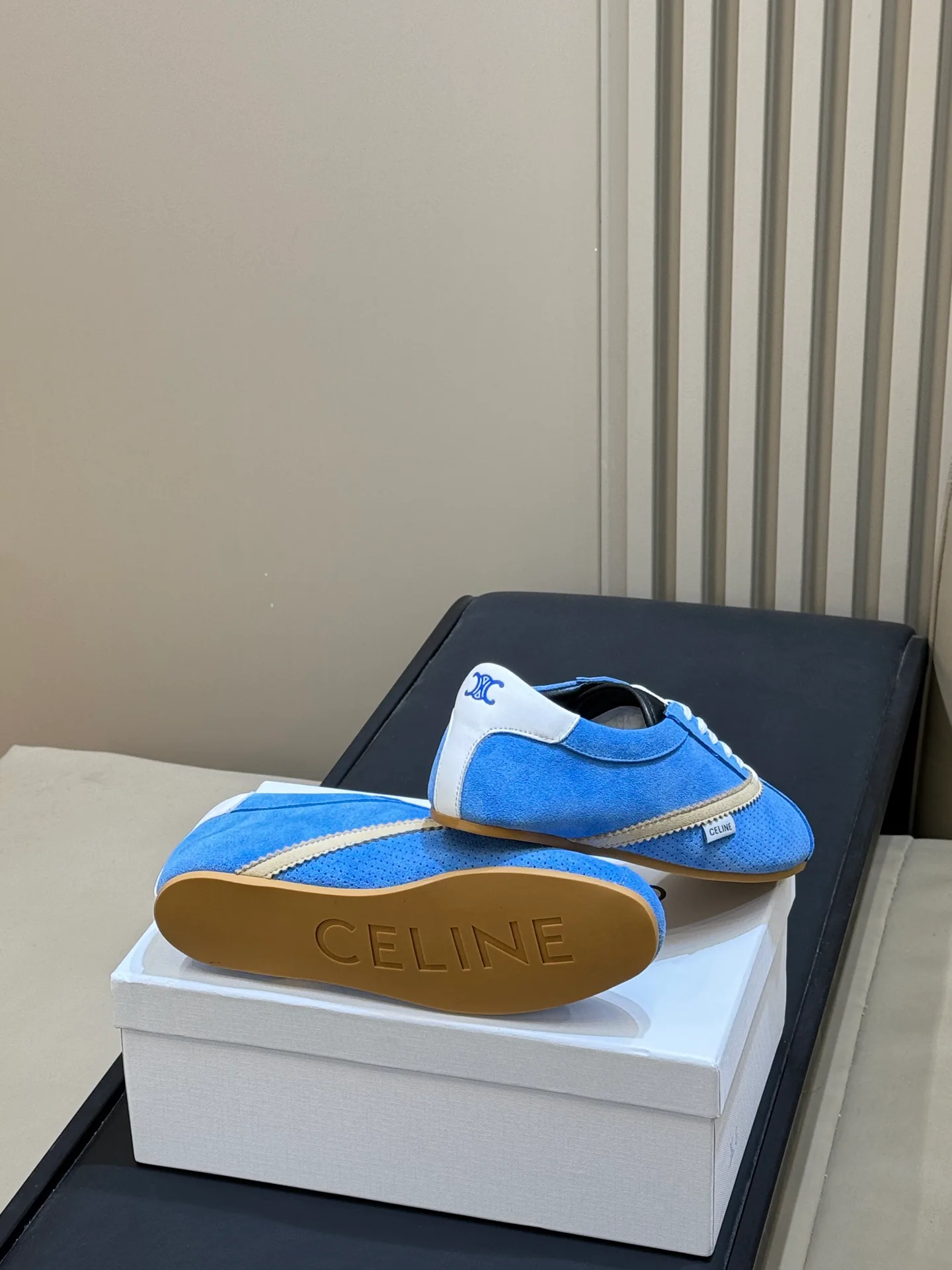 Women's Sneakers CELINE 18072902