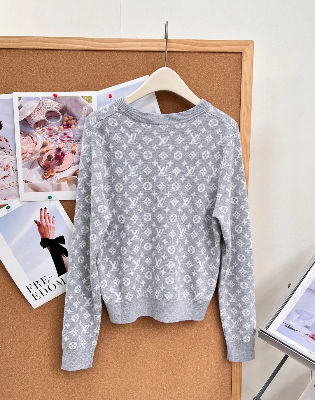 Women's Jumpers And Sweaters LOUIS VUITTON 18030942