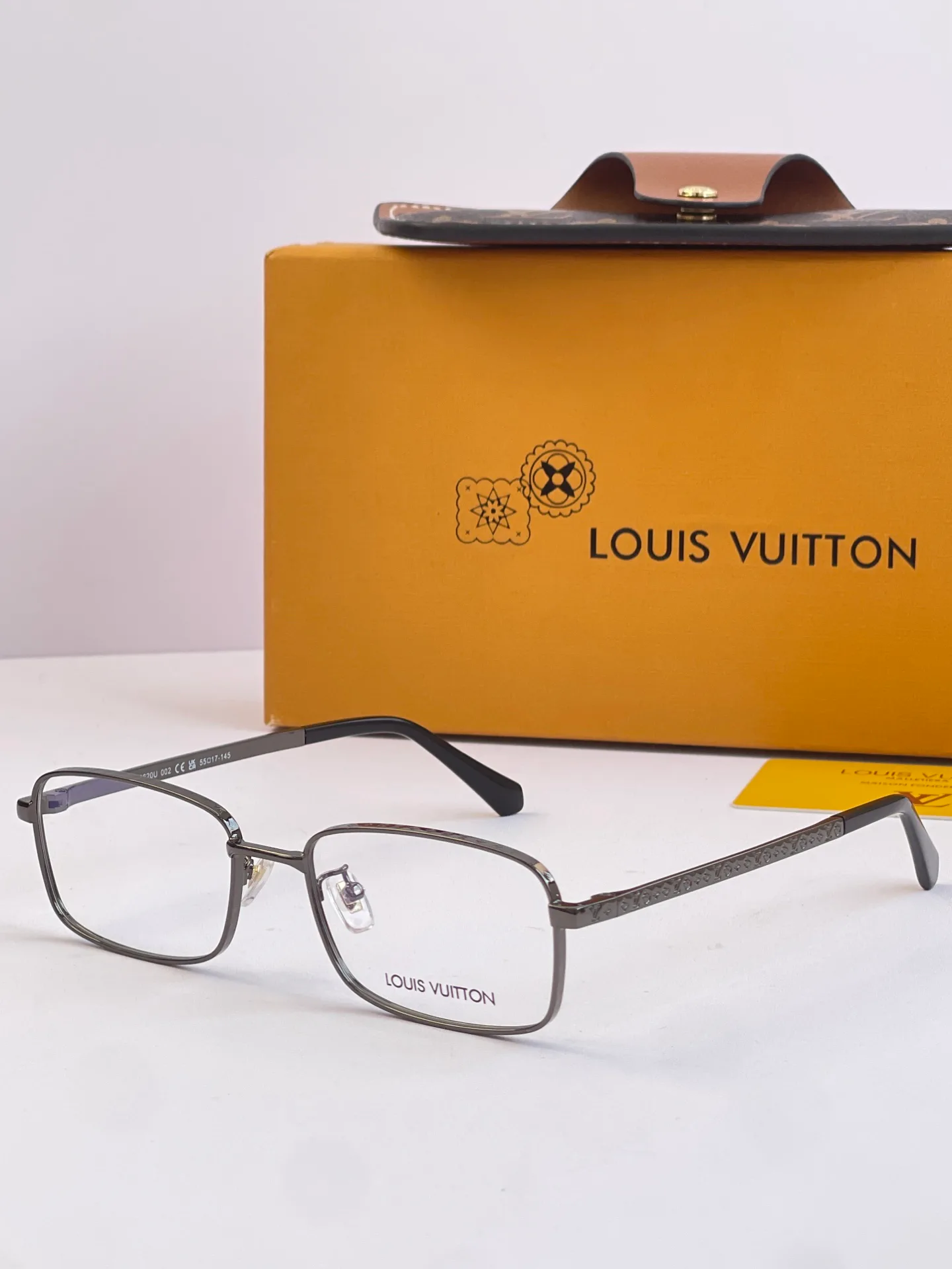 Glasses LOUIS VUITTON 17926842