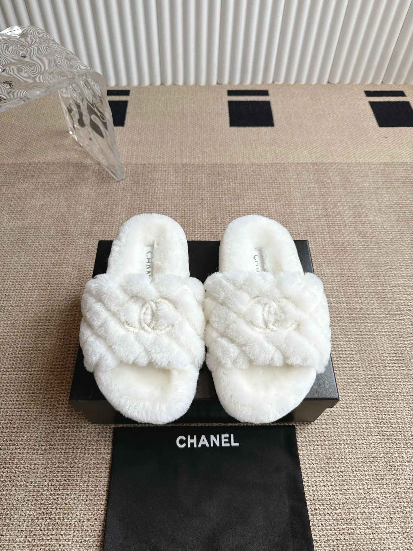 Women's Slippers CHANEL 18324643