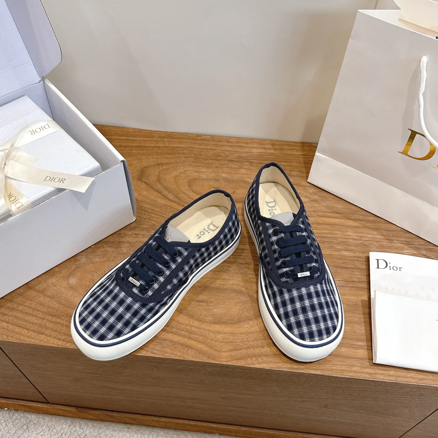 Women's Sneakers CHRISTIAN DIOR 18083842