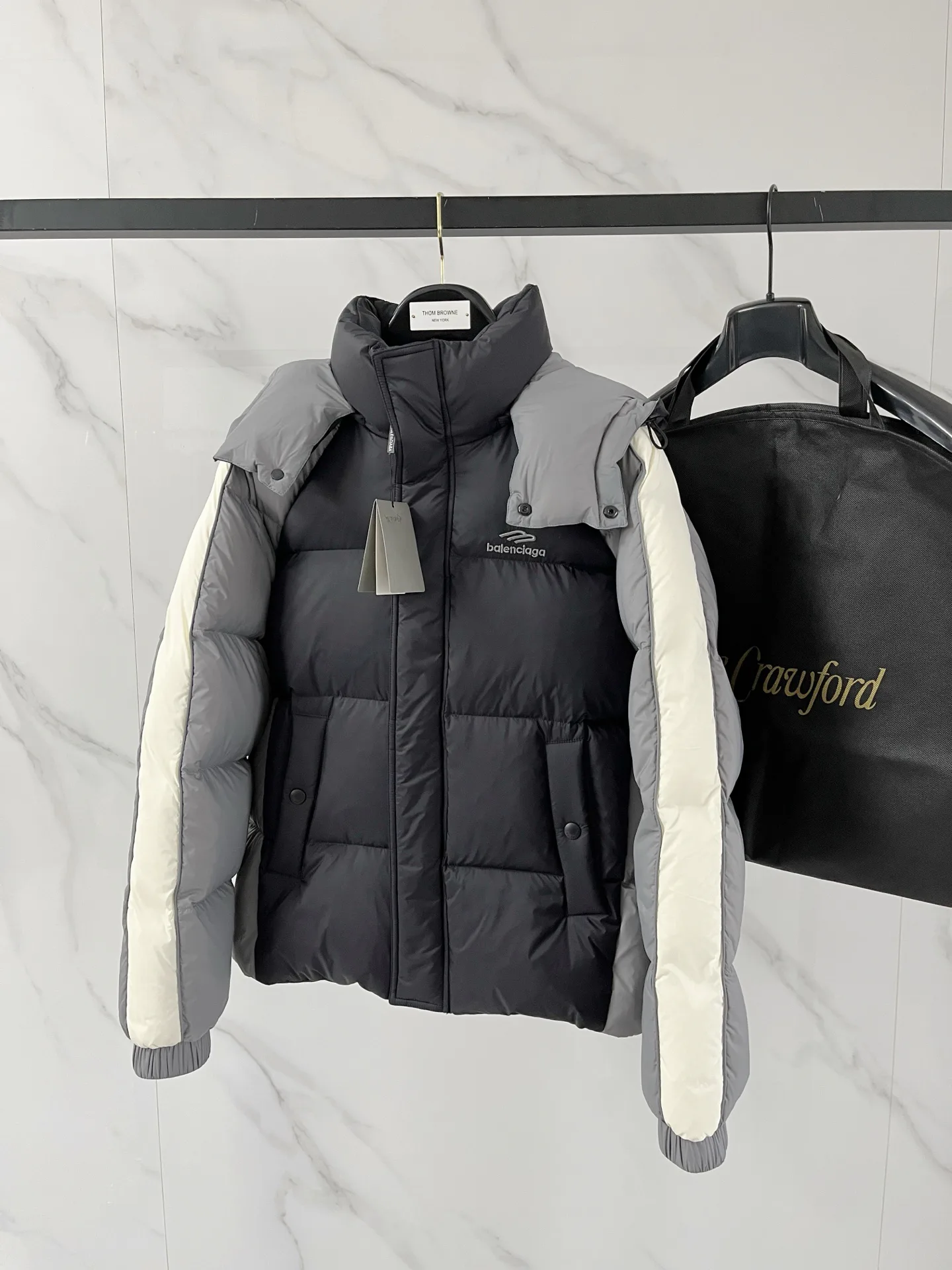Women's Jackets And Down Jackets BALENCIAGA 18007641