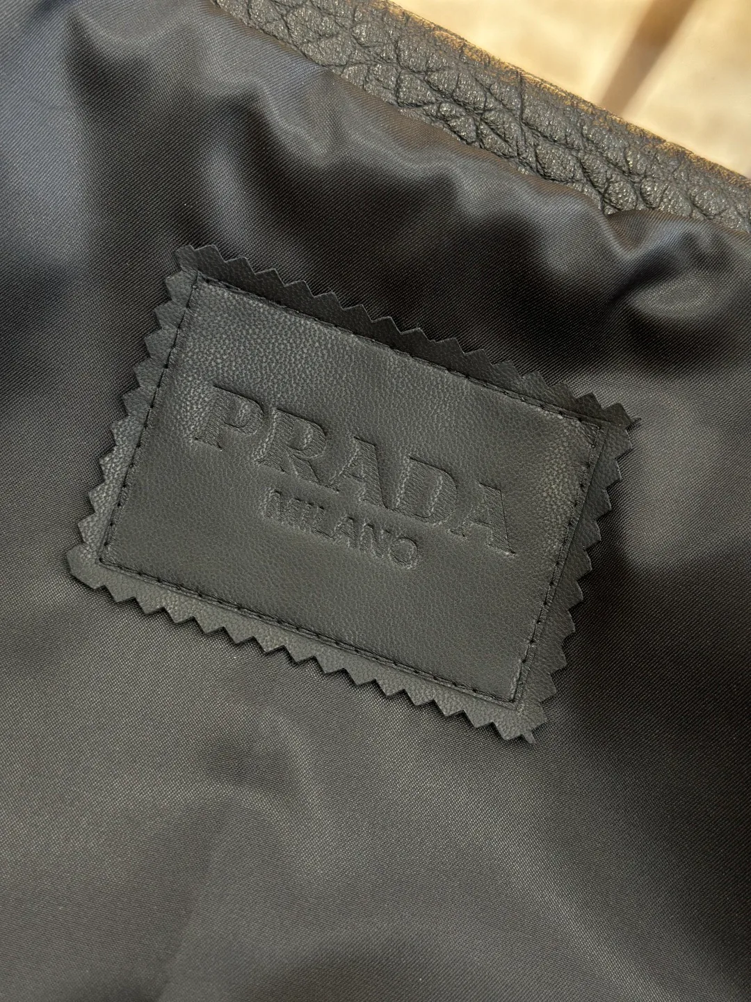 Кожаные Куртки И Дублёнки Мужские Prada 18558592