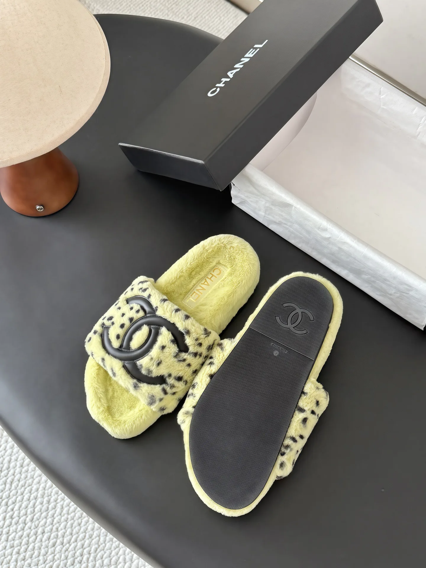 Women's Slippers CHANEL 18011850