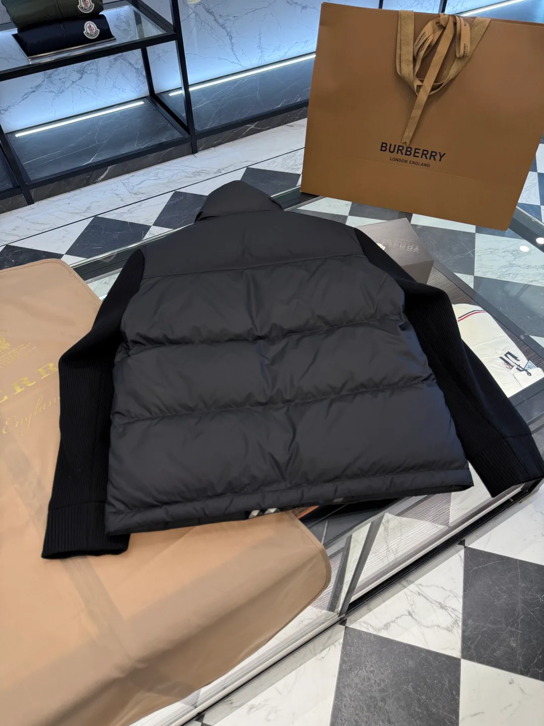 Women's Jackets And Down Jackets BURBERRY 18007672