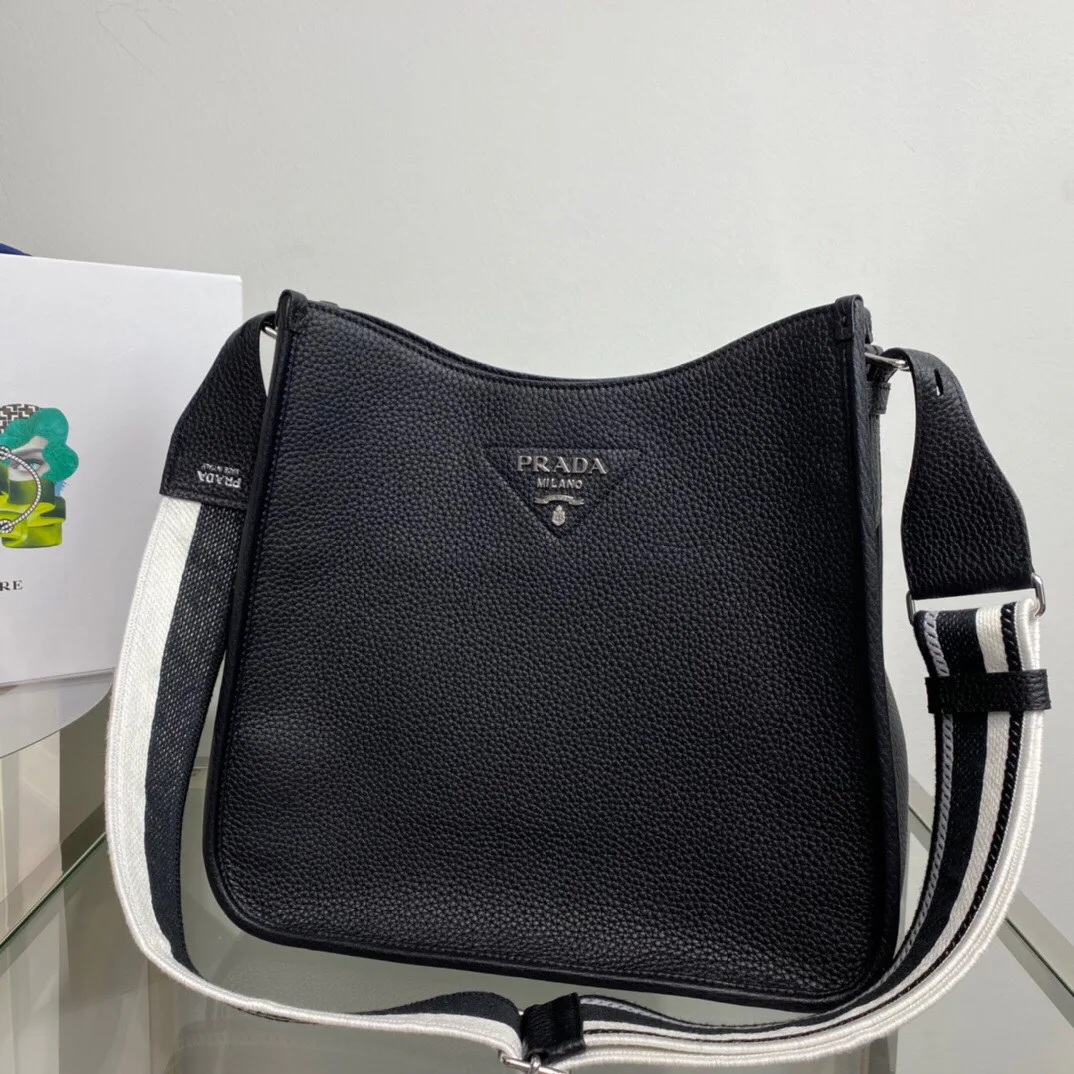 Women's Shoulder Bags PRADA 18323070