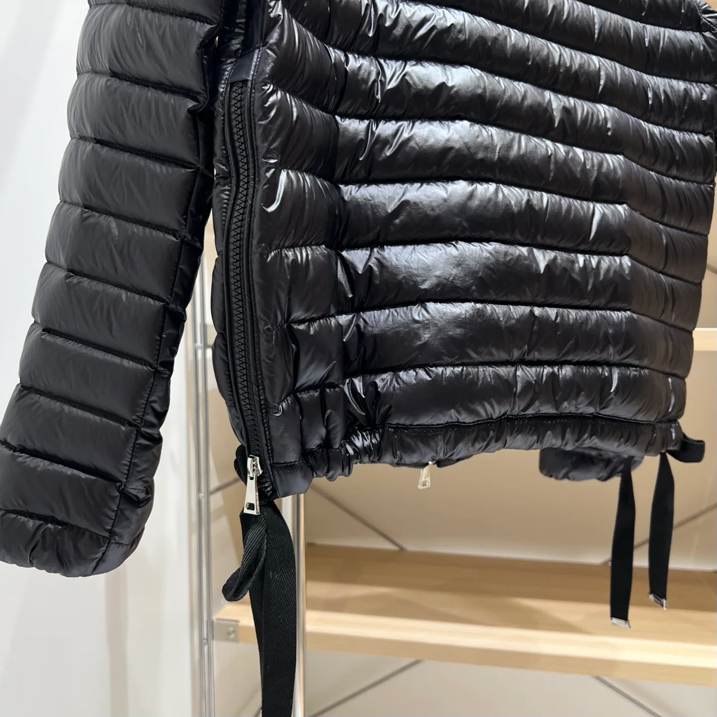 Women's Jackets And Down Jackets MONCLER 17812072