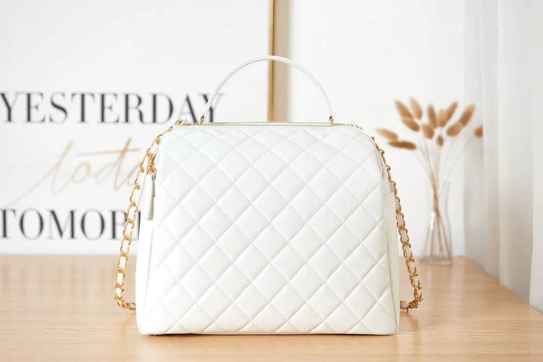 Women's Classic Handbags CHANEL 18065581