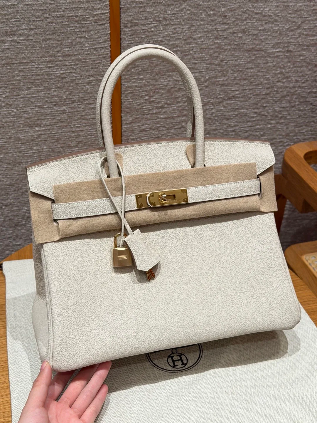 Women's Classic Handbags HERMES 18125669