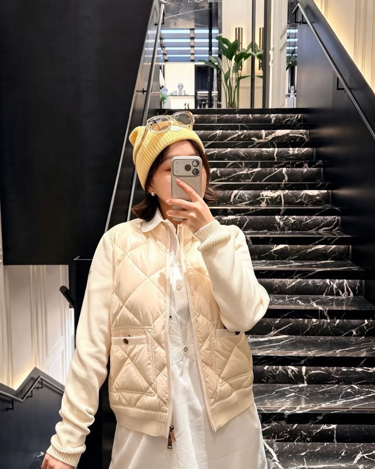 Women's Jackets And Down Jackets MONCLER 18030710