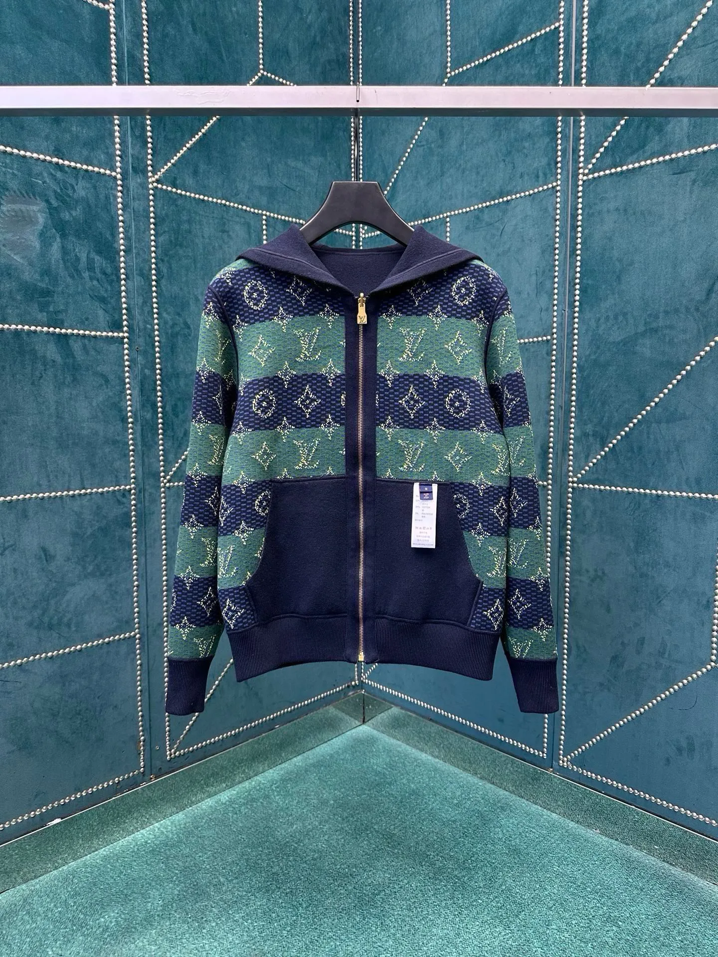 Men's Sweatshirts And Hoodies LOUIS VUITTON 18194556