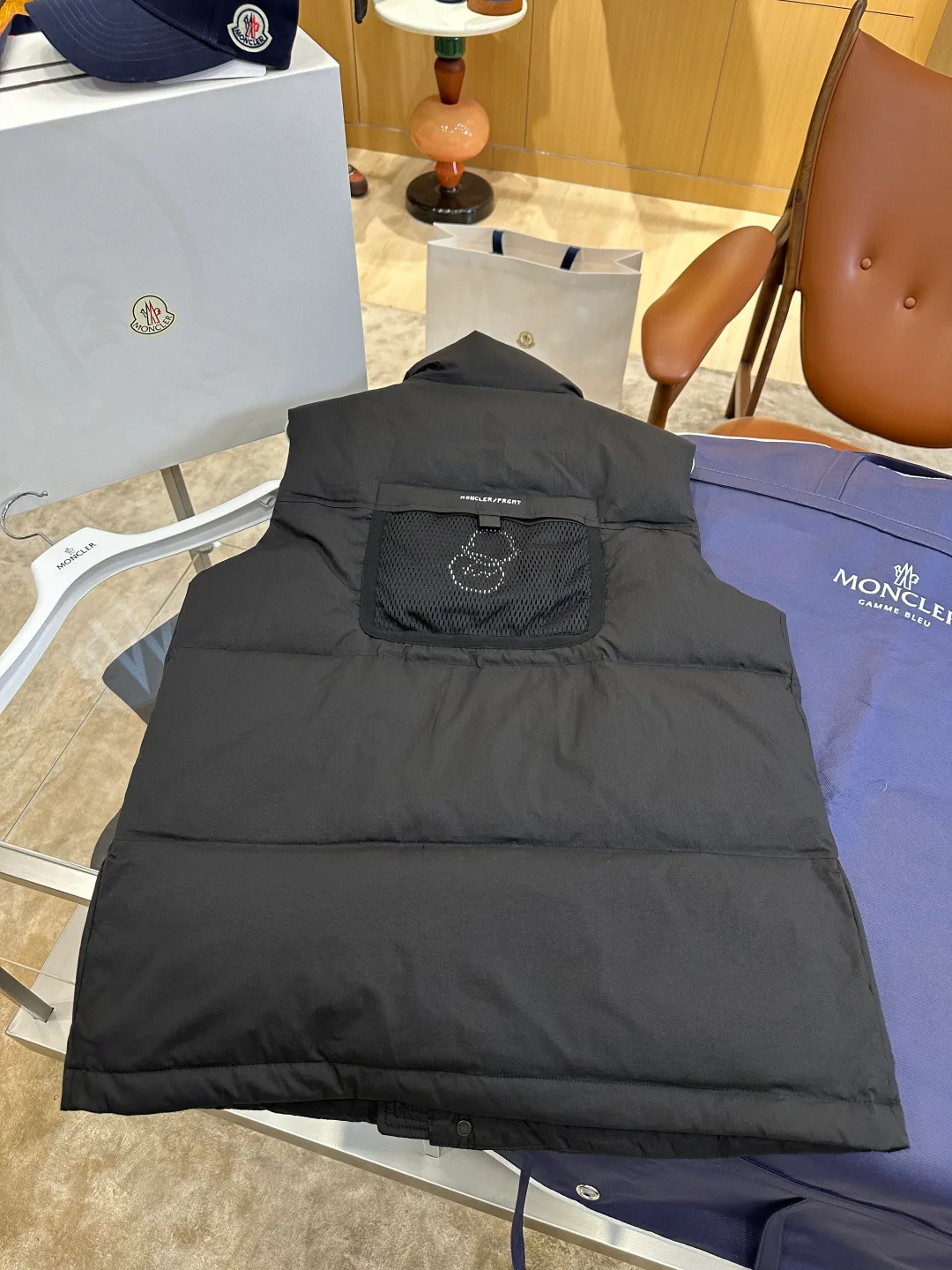 Men's Vests MONCLER 18260910
