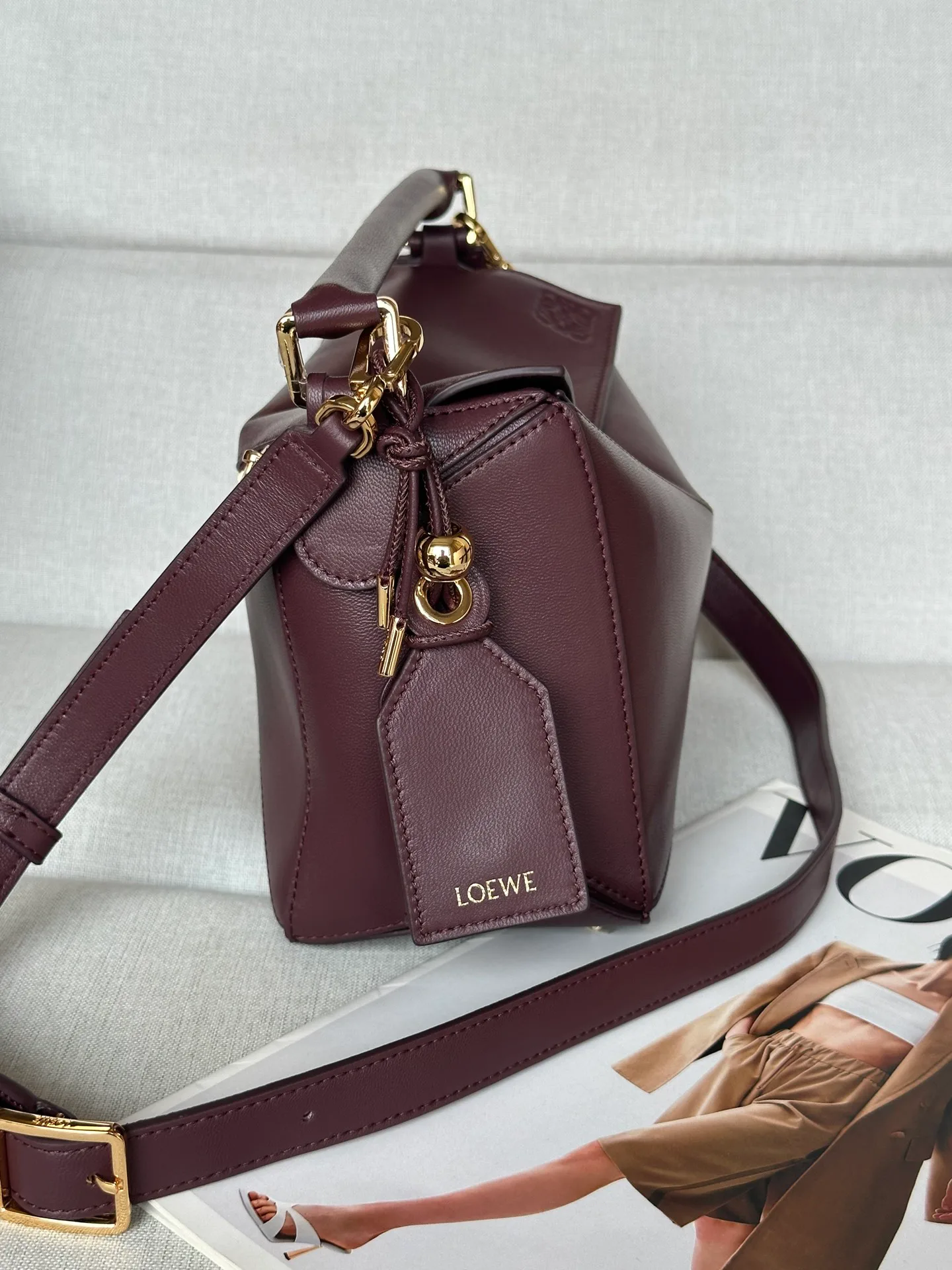 Women's Classic Handbags LOEWE 18434822