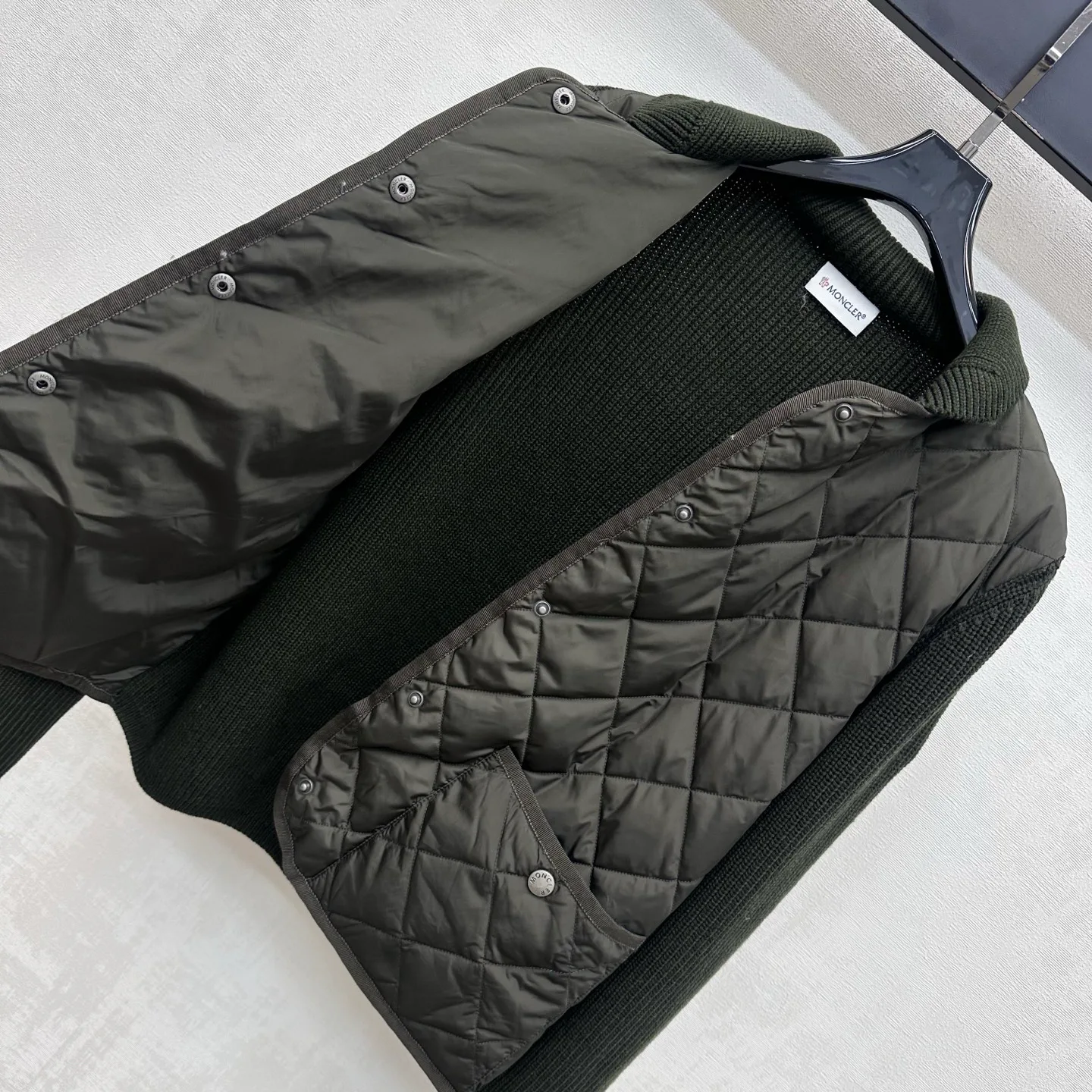 Women's Jackets And Down Jackets MONCLER 18432068
