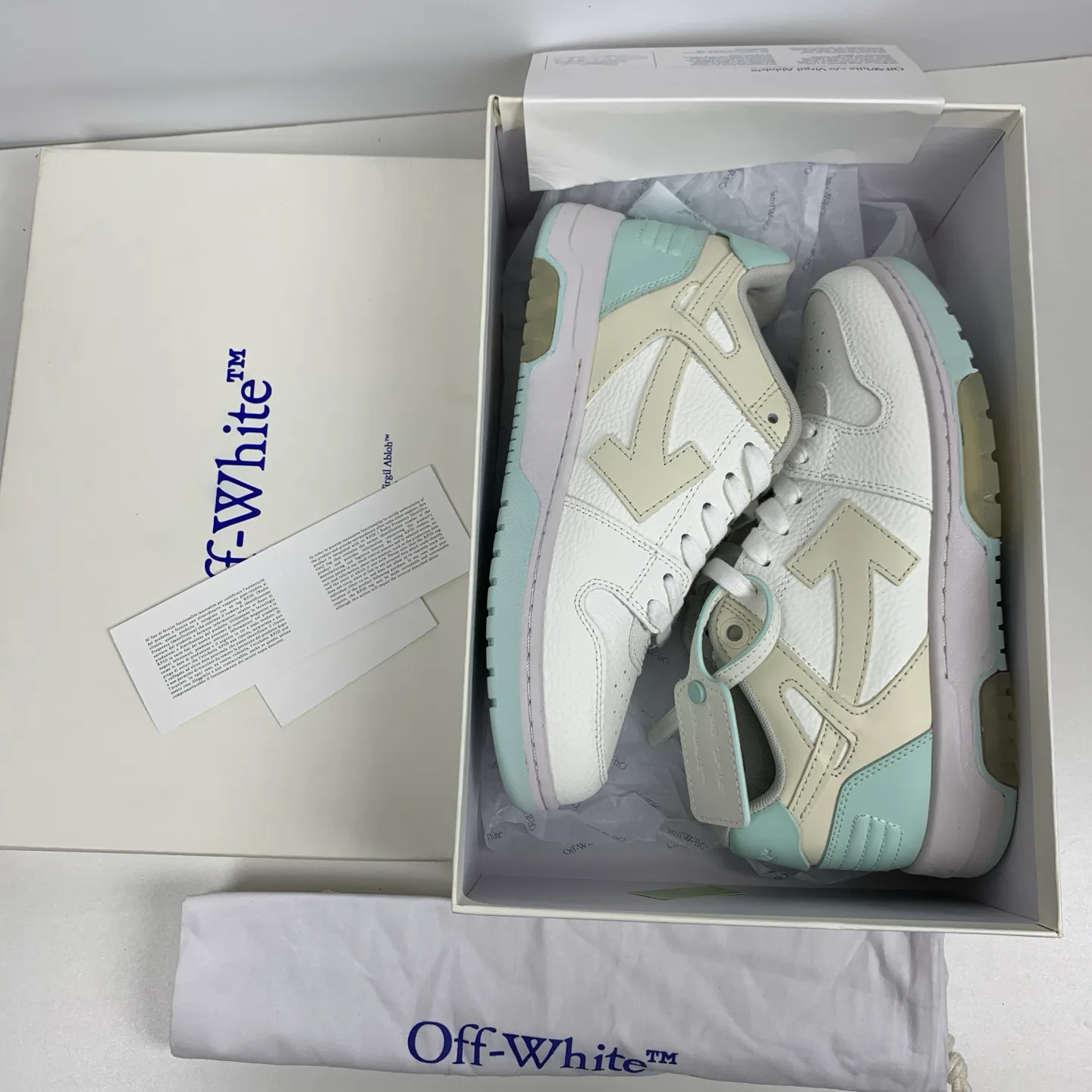 Women's Sneakers OFF-WHITE 17776392