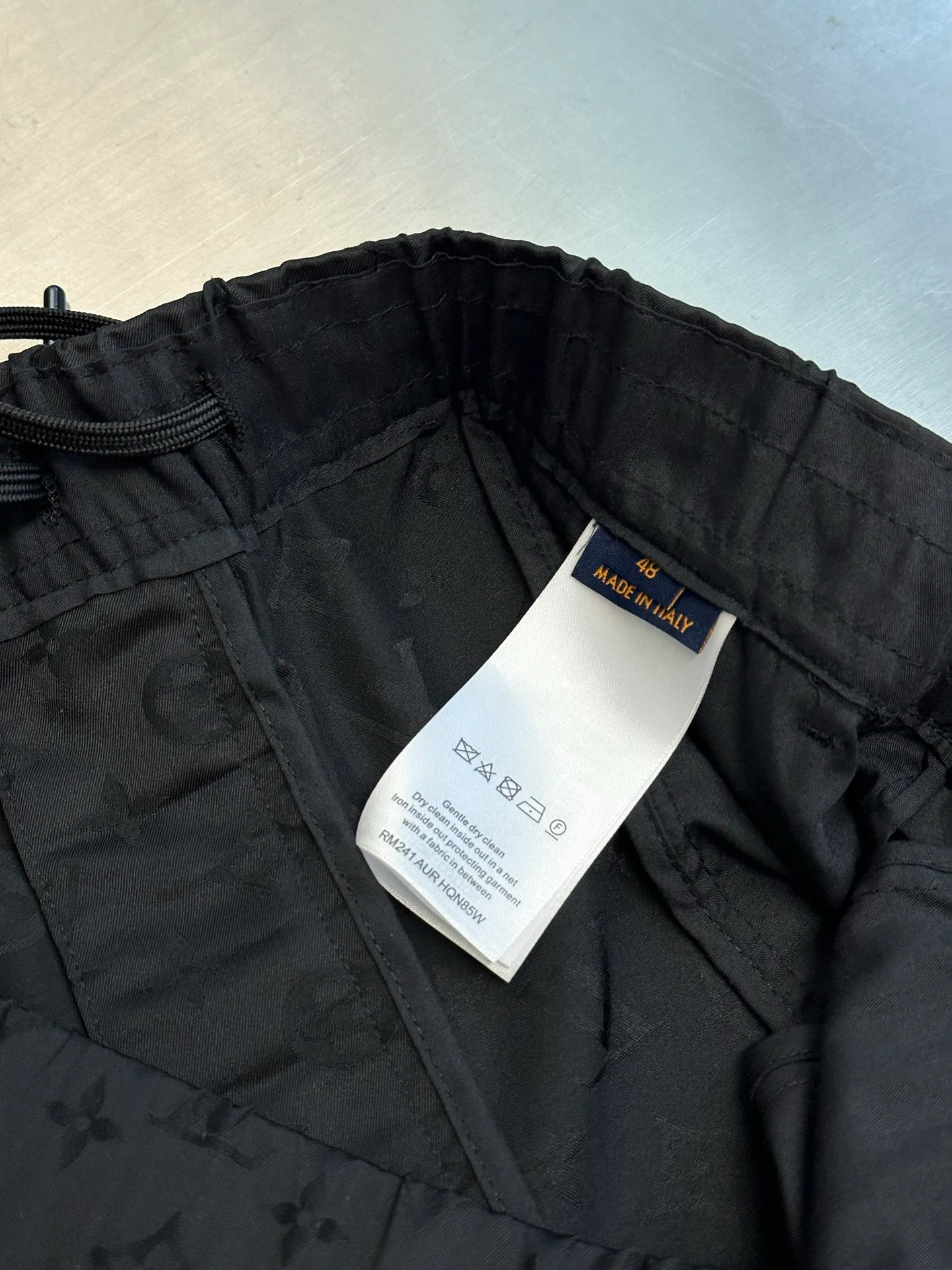 Men's Trousers LOUIS VUITTON 18178869