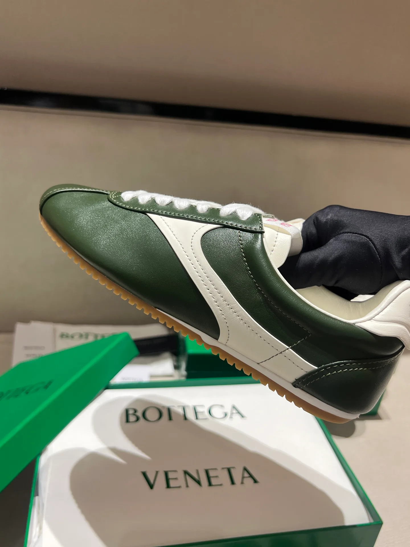 Women's Sneakers BOTTEGA VENETA 18020584