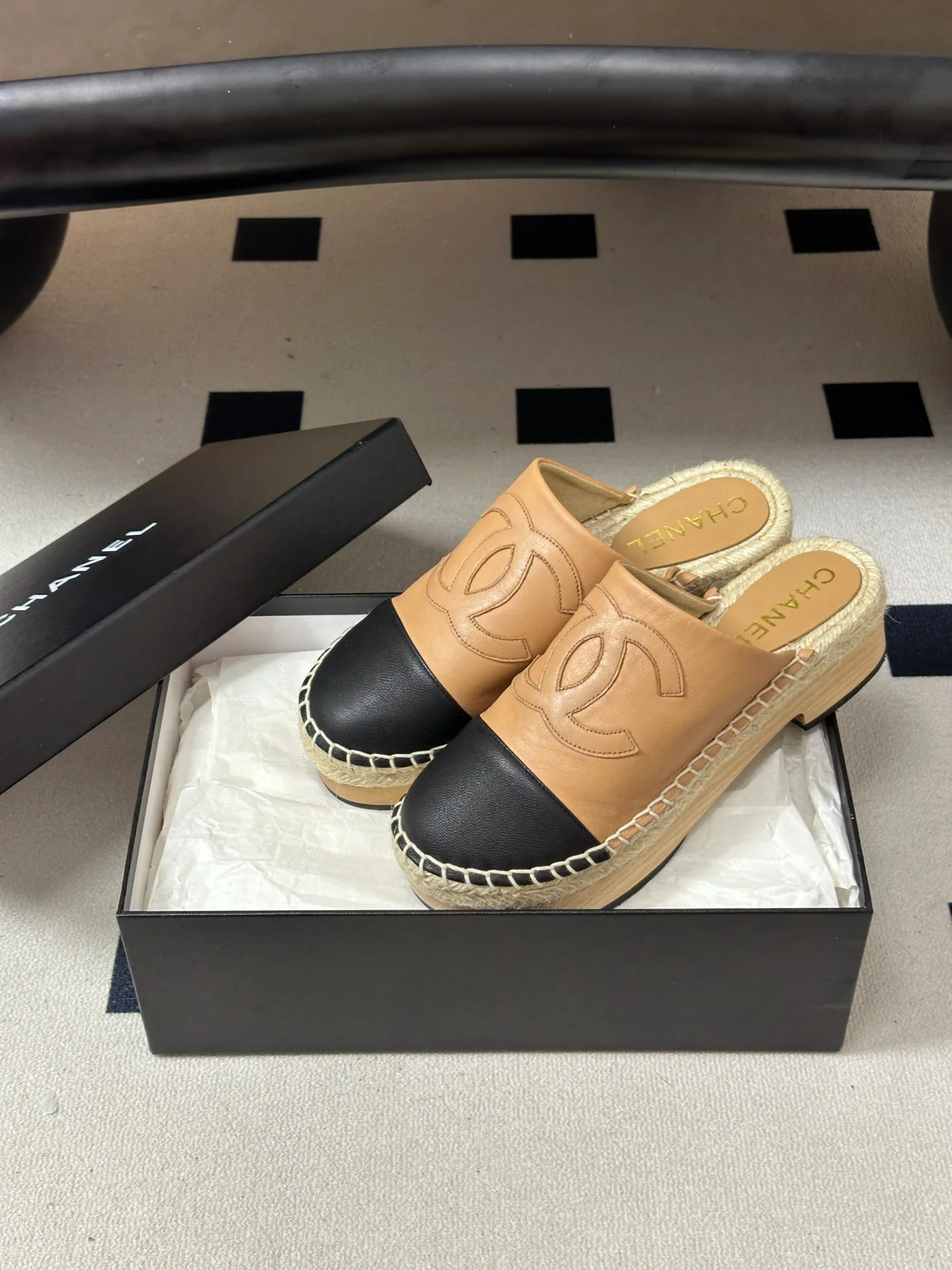 Women's Mules And Clogs CHANEL 18262072