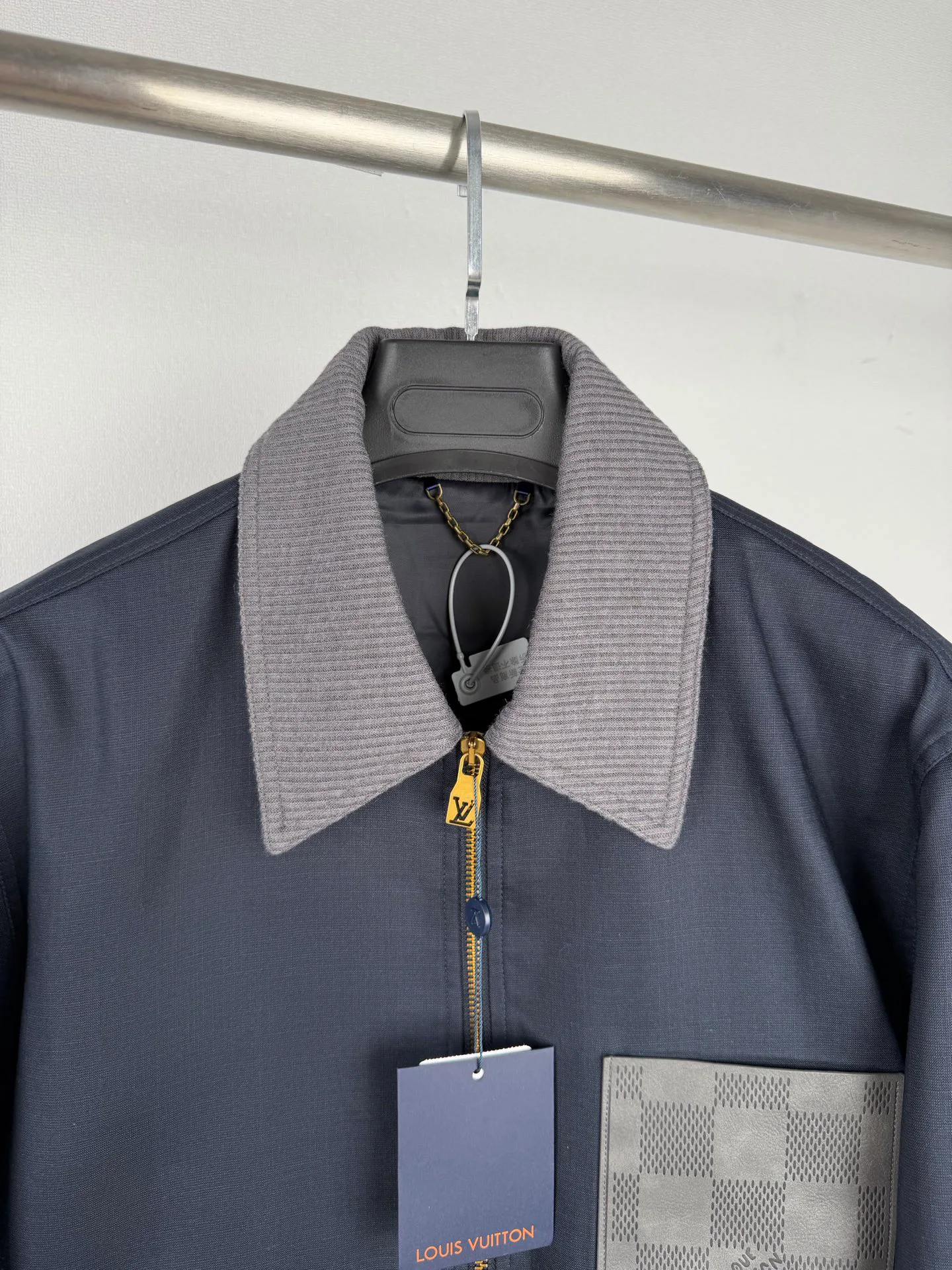 Men's Jackets And Down Jackets LOUIS VUITTON 18069168
